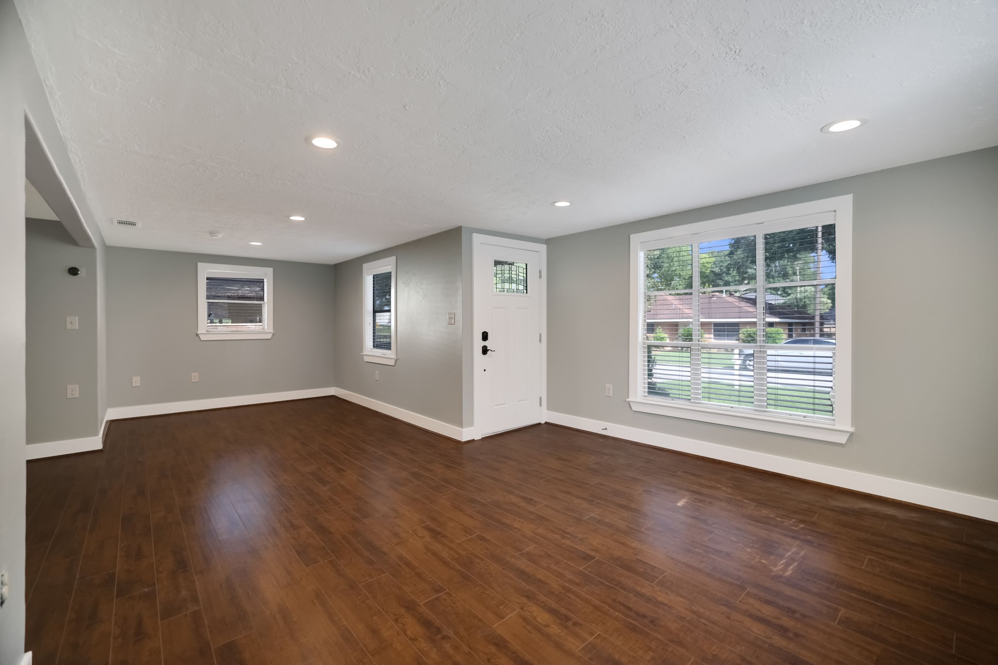 202 Fannin Street Property Photo 13