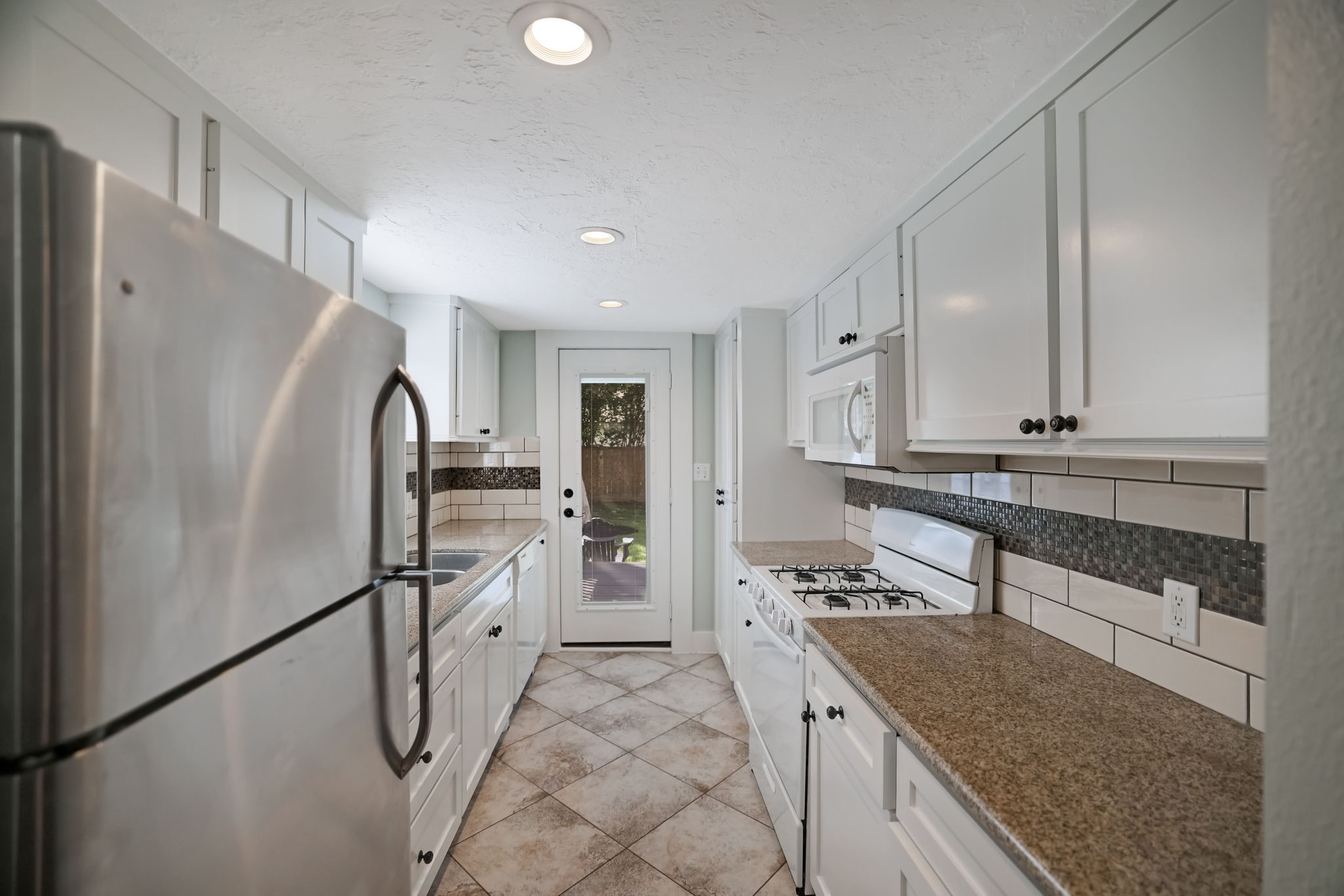 202 Fannin Street Property Photo 17