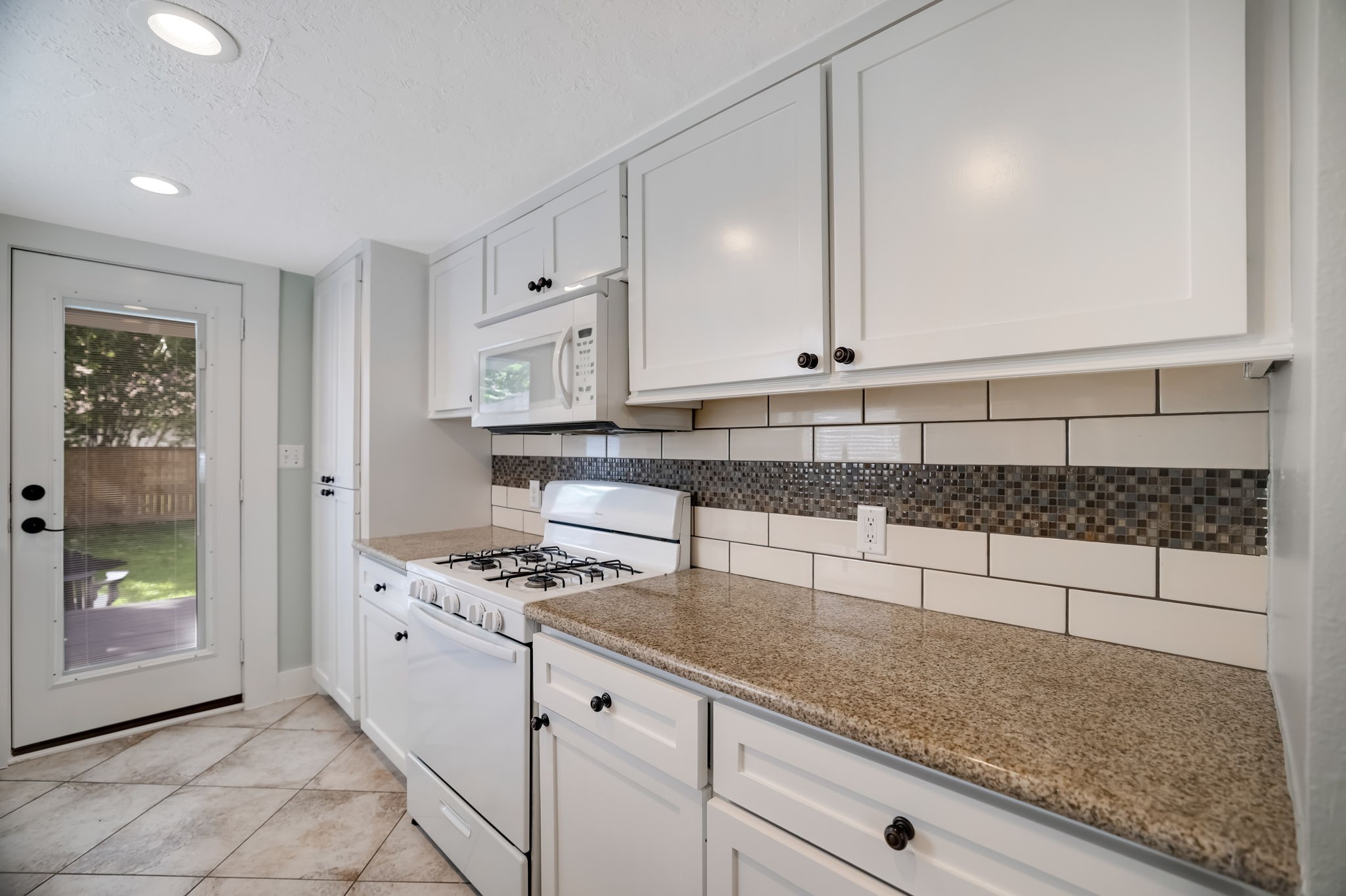 202 Fannin Street Property Photo 18