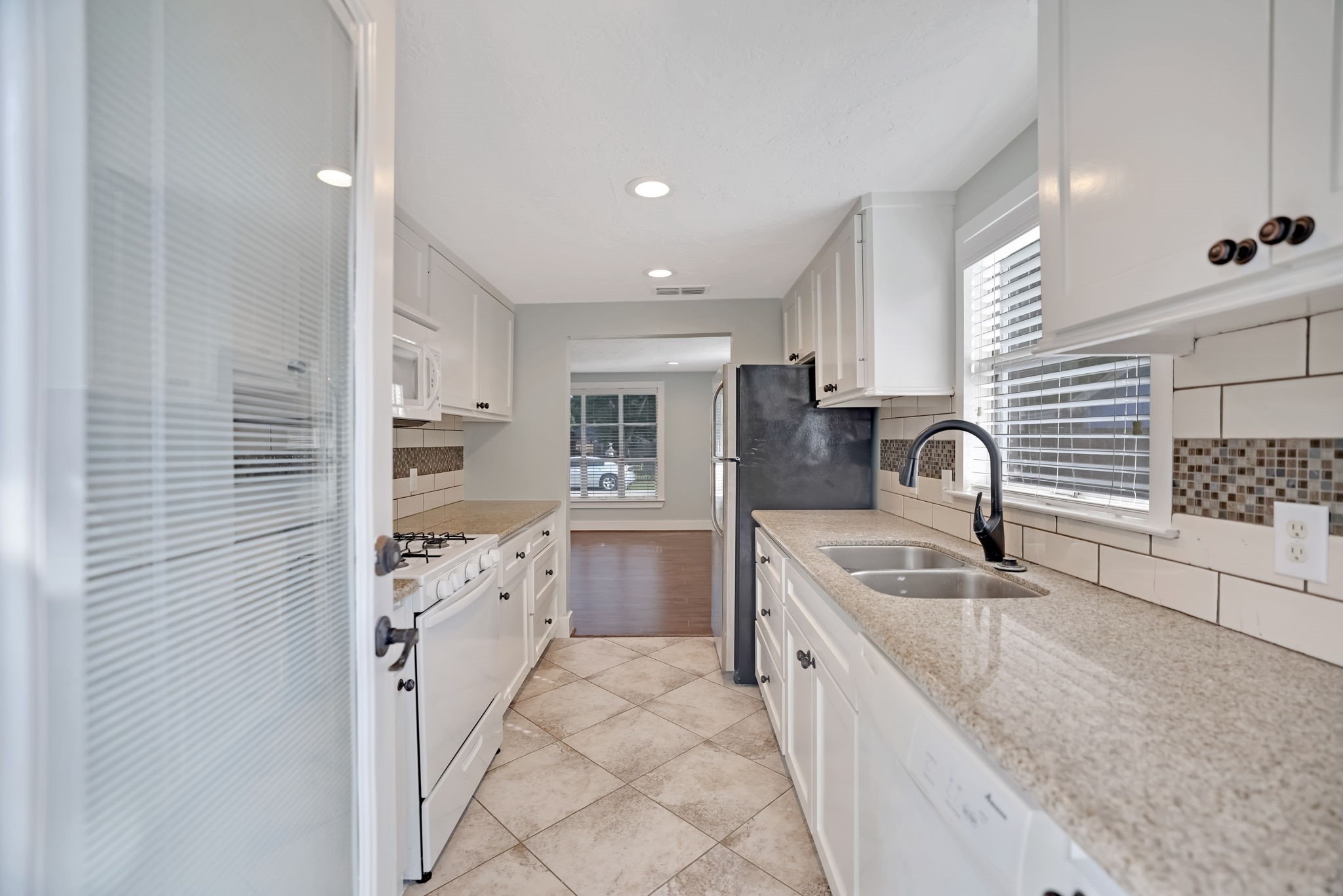 202 Fannin Street Property Photo 20