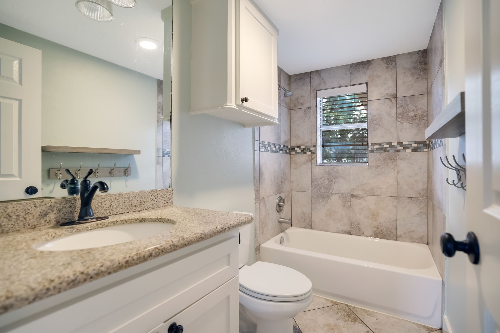 202 Fannin Street Property Photo 22