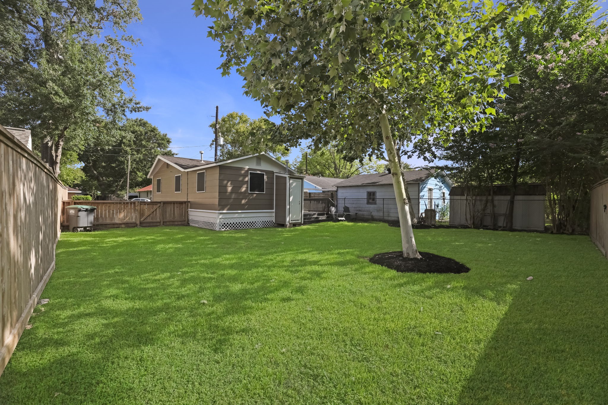 202 Fannin Street Property Photo 31