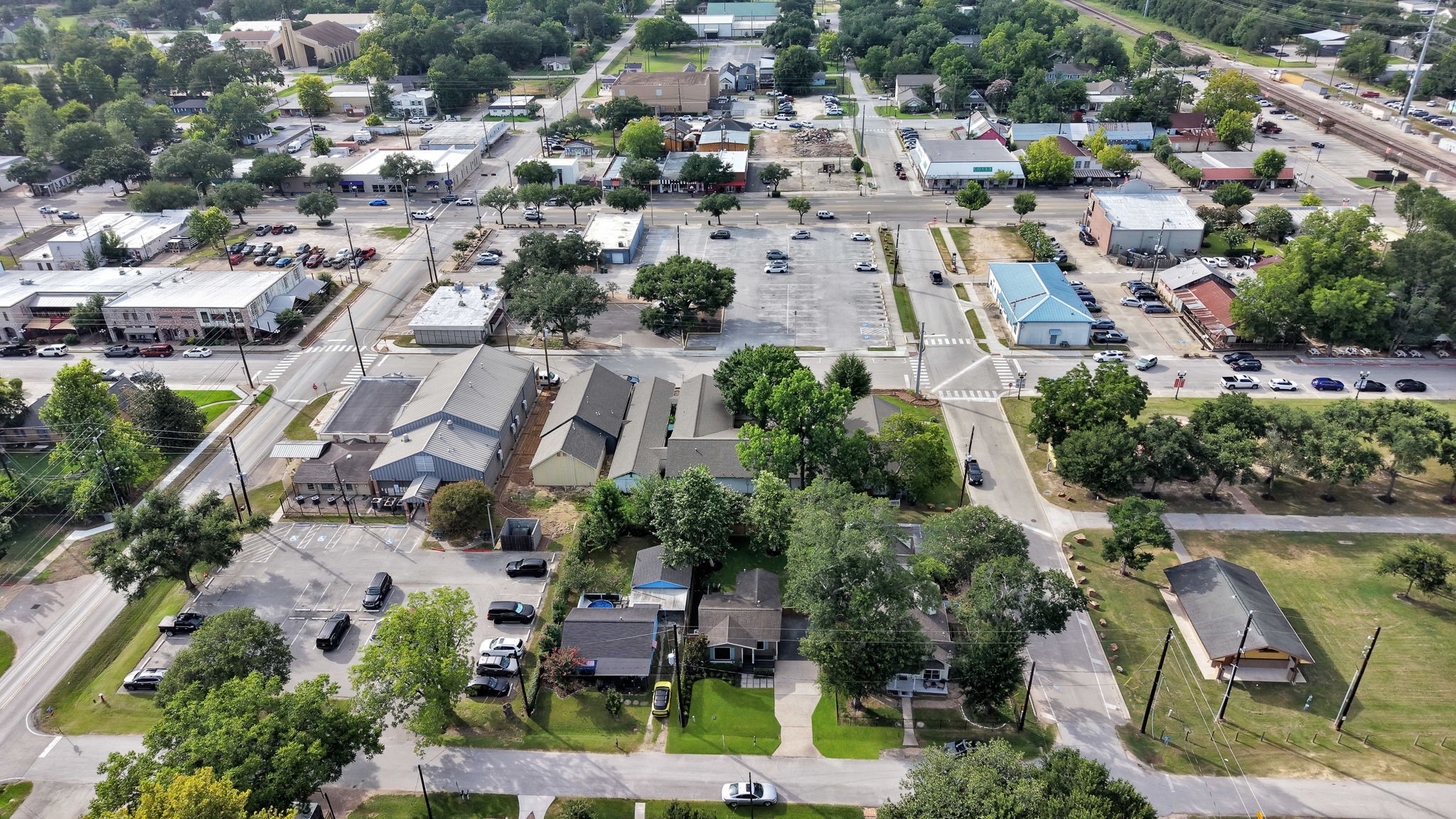 202 Fannin Street Property Photo 36