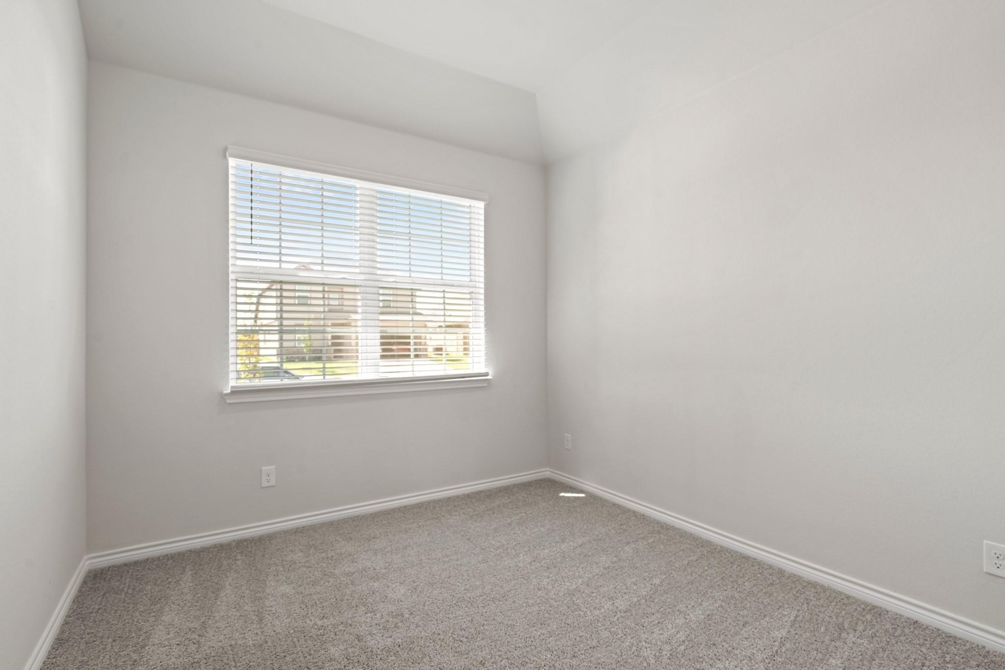 16617 Olivewood Lane Property Photo 11