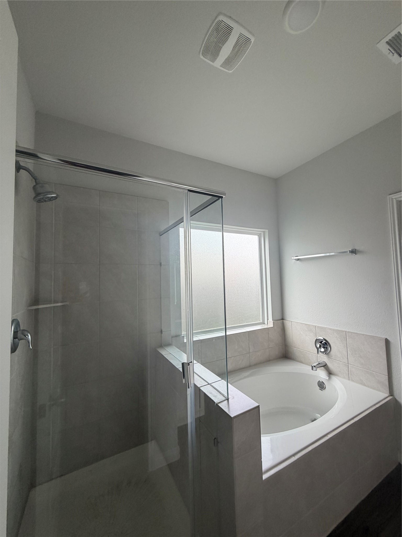 16617 Olivewood Lane Property Photo 29