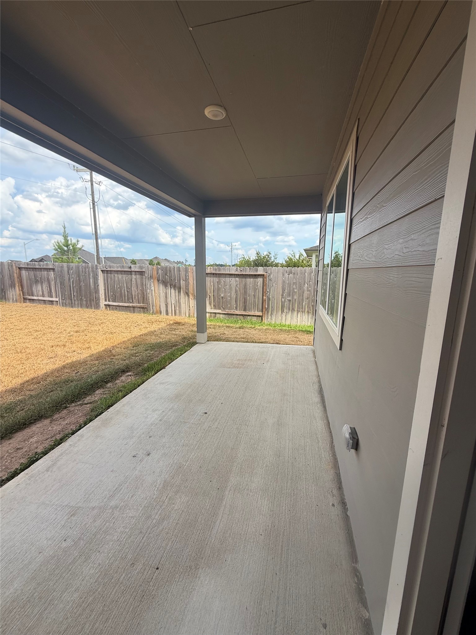 16617 Olivewood Lane Property Photo 31