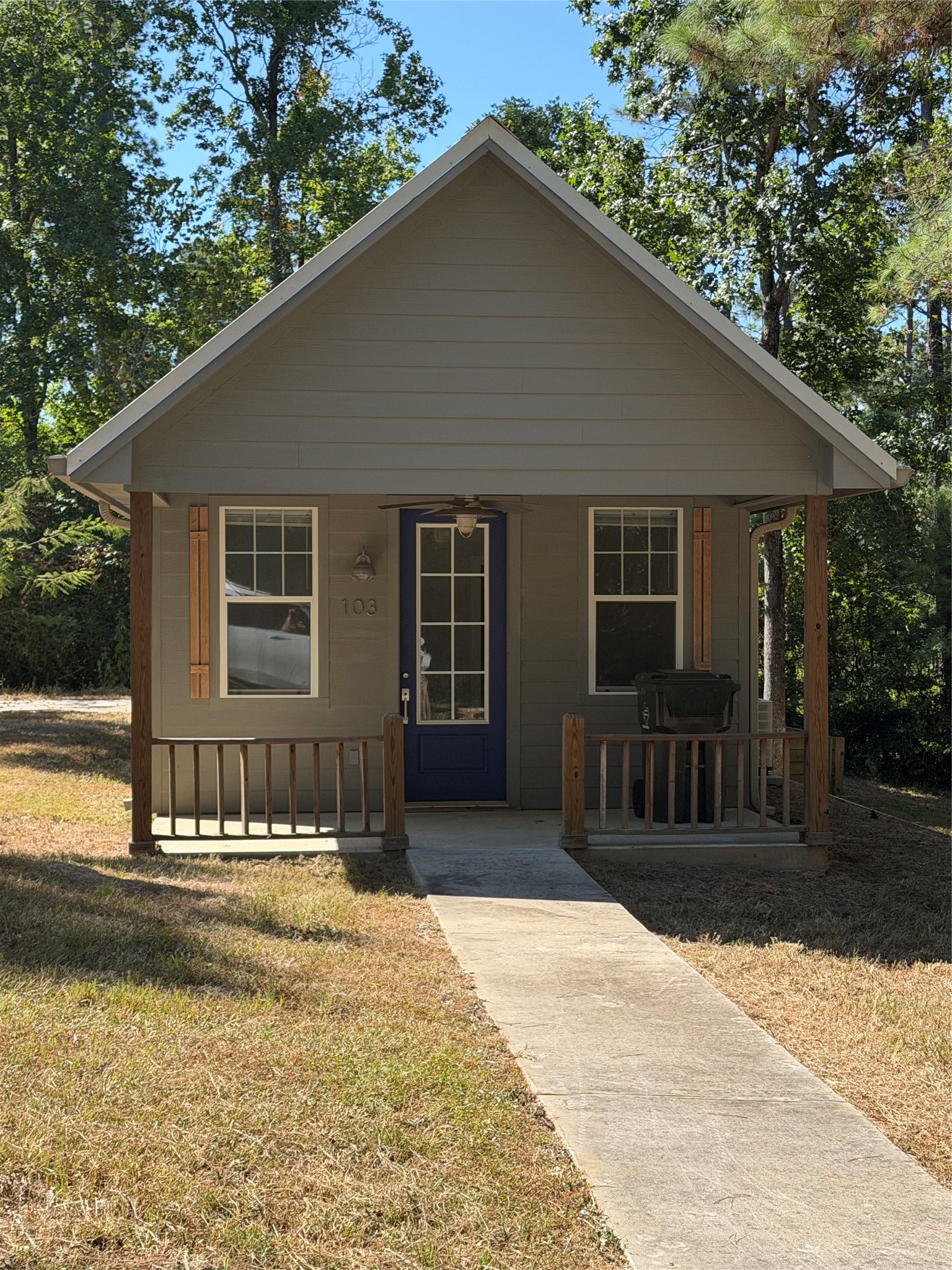 103 Susan Property Photo 1