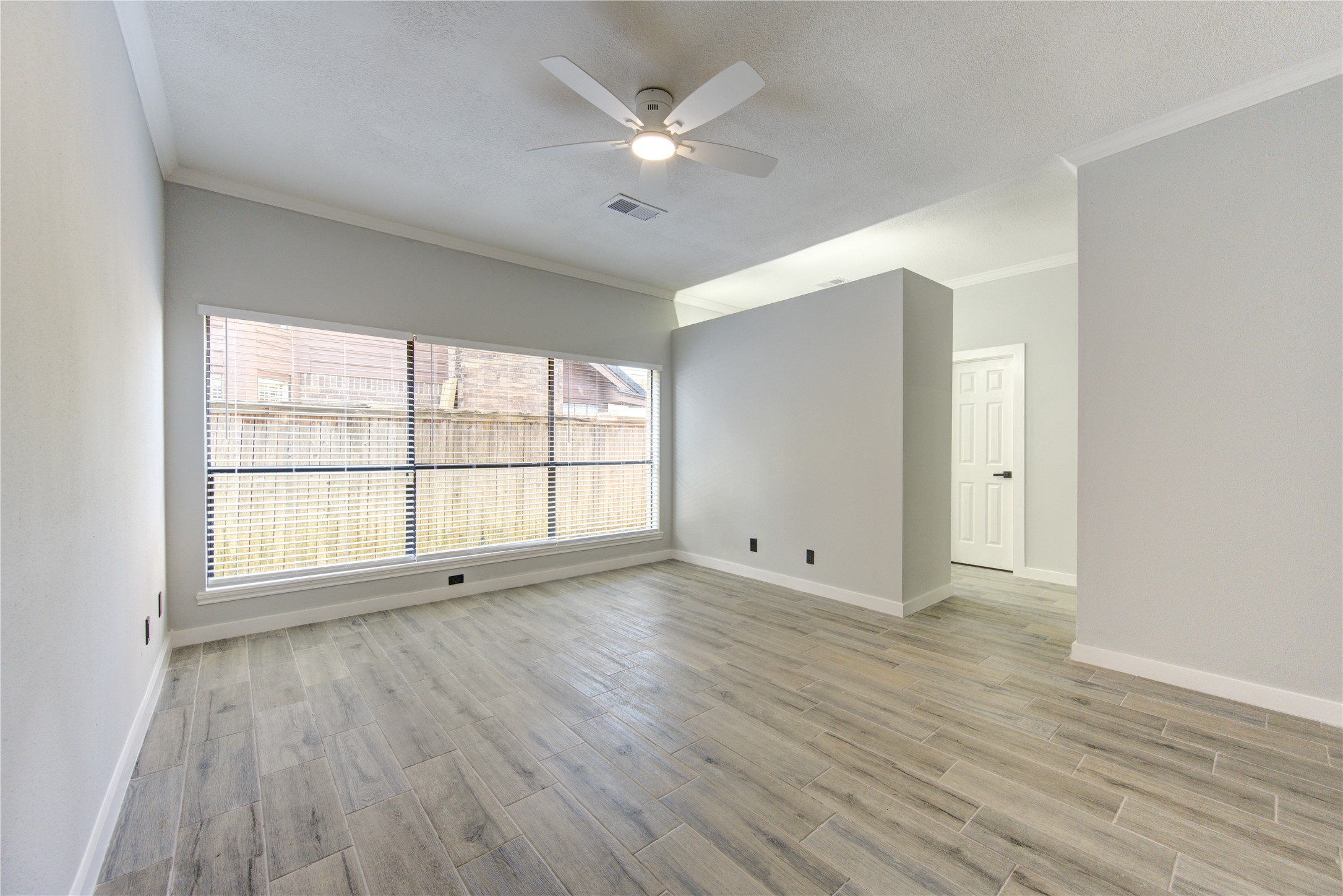 17810 Springtree Drive Property Photo 8