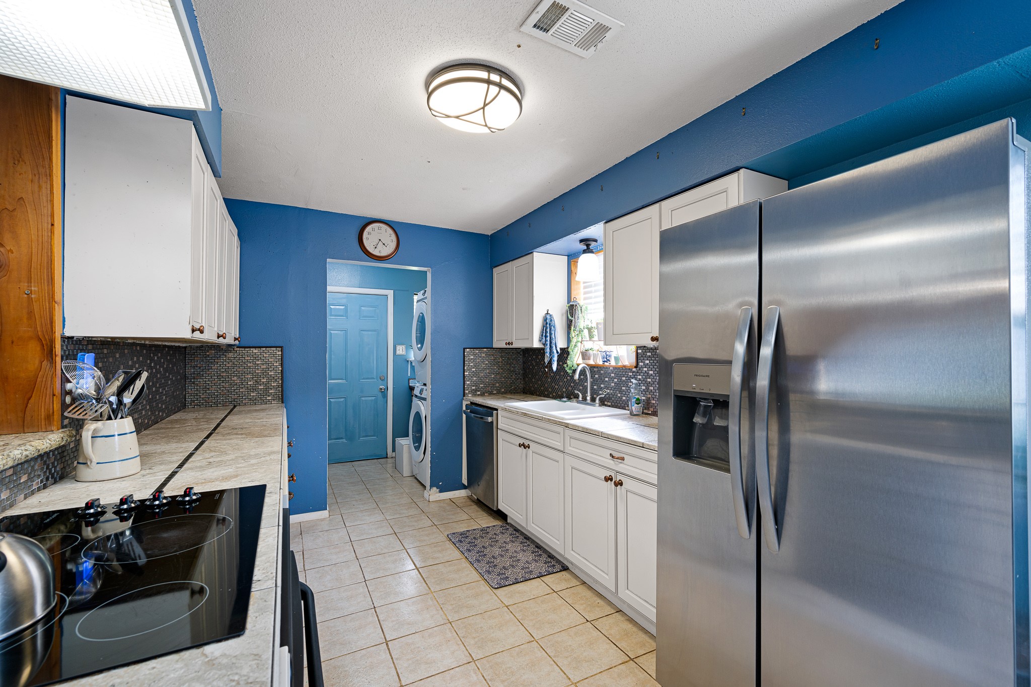 10521 Mary Lane Property Photo 5