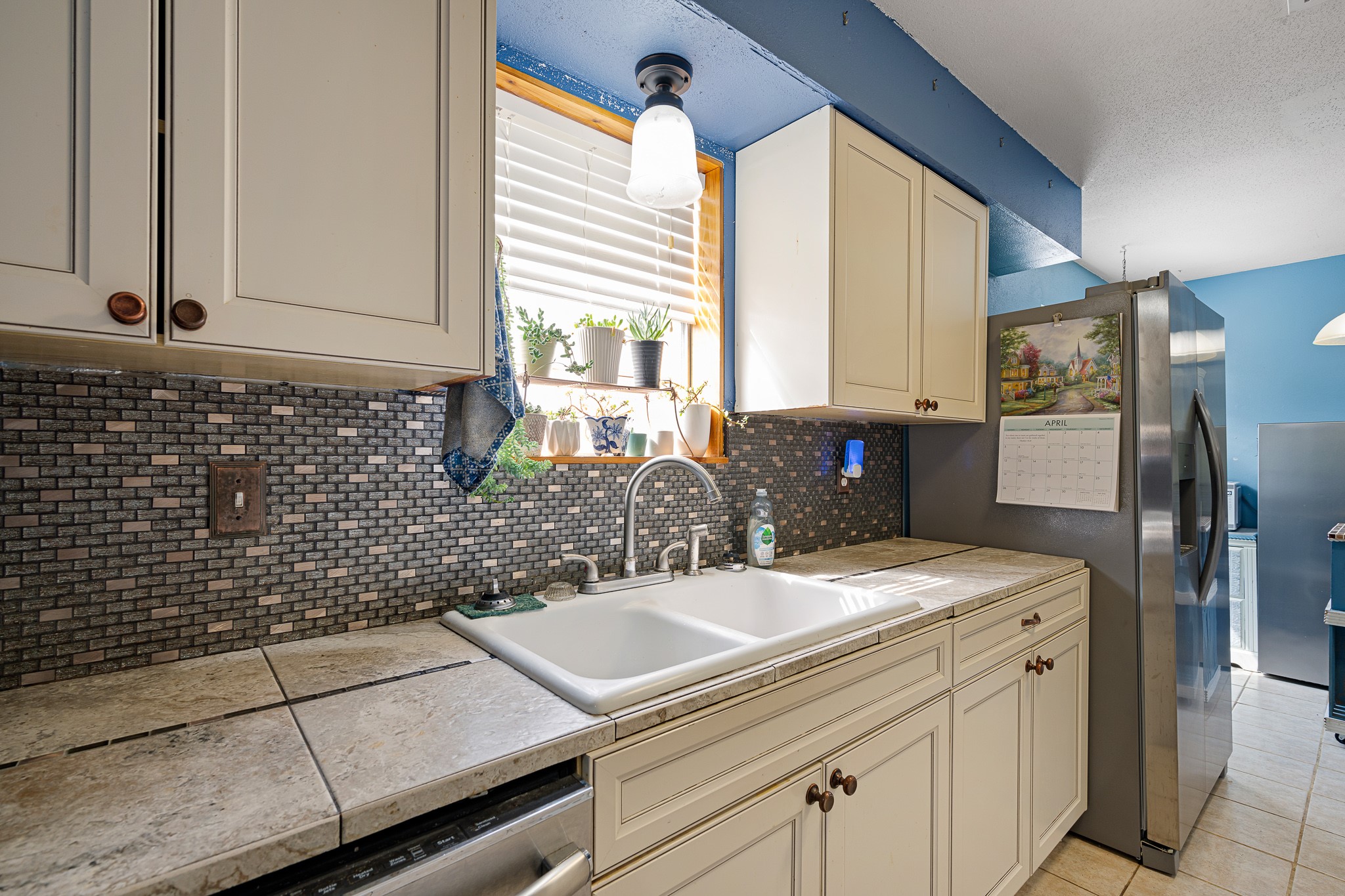 10521 Mary Lane Property Photo 6