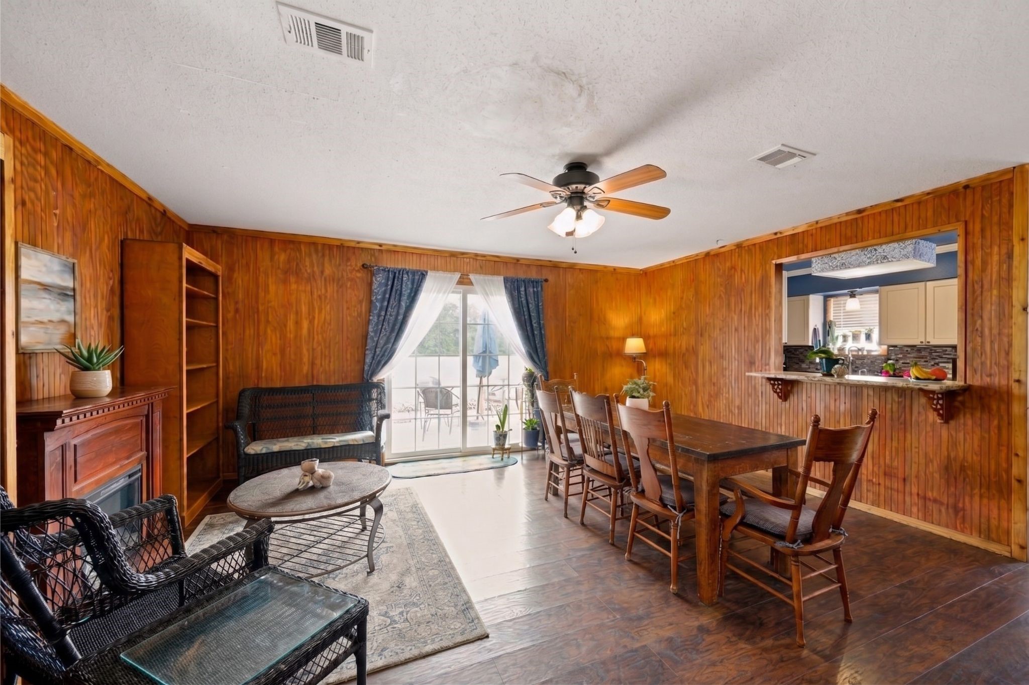 10521 Mary Lane Property Photo 8