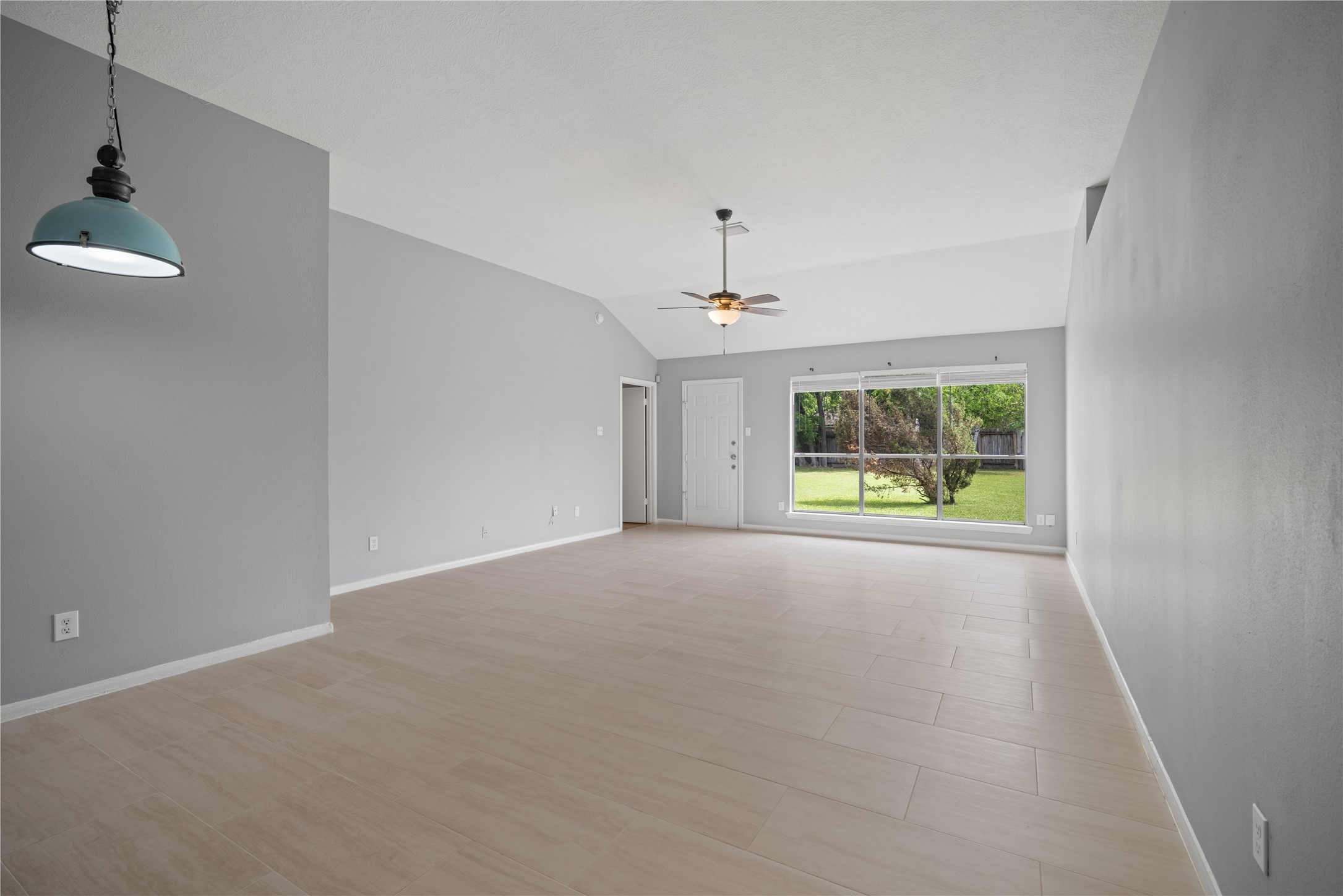 23418 Summer Pine Drive Property Photo 10