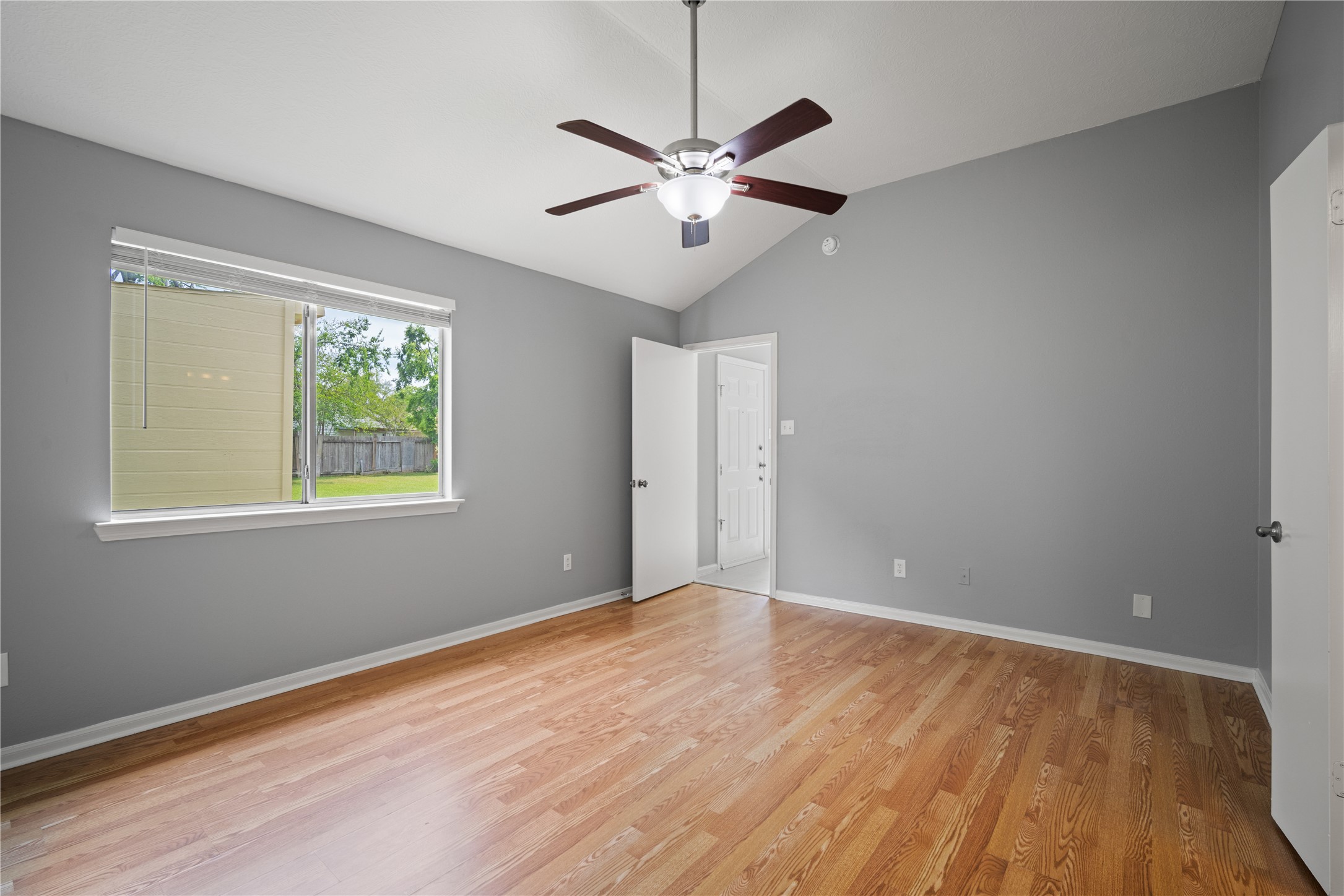 23418 Summer Pine Drive Property Photo 13