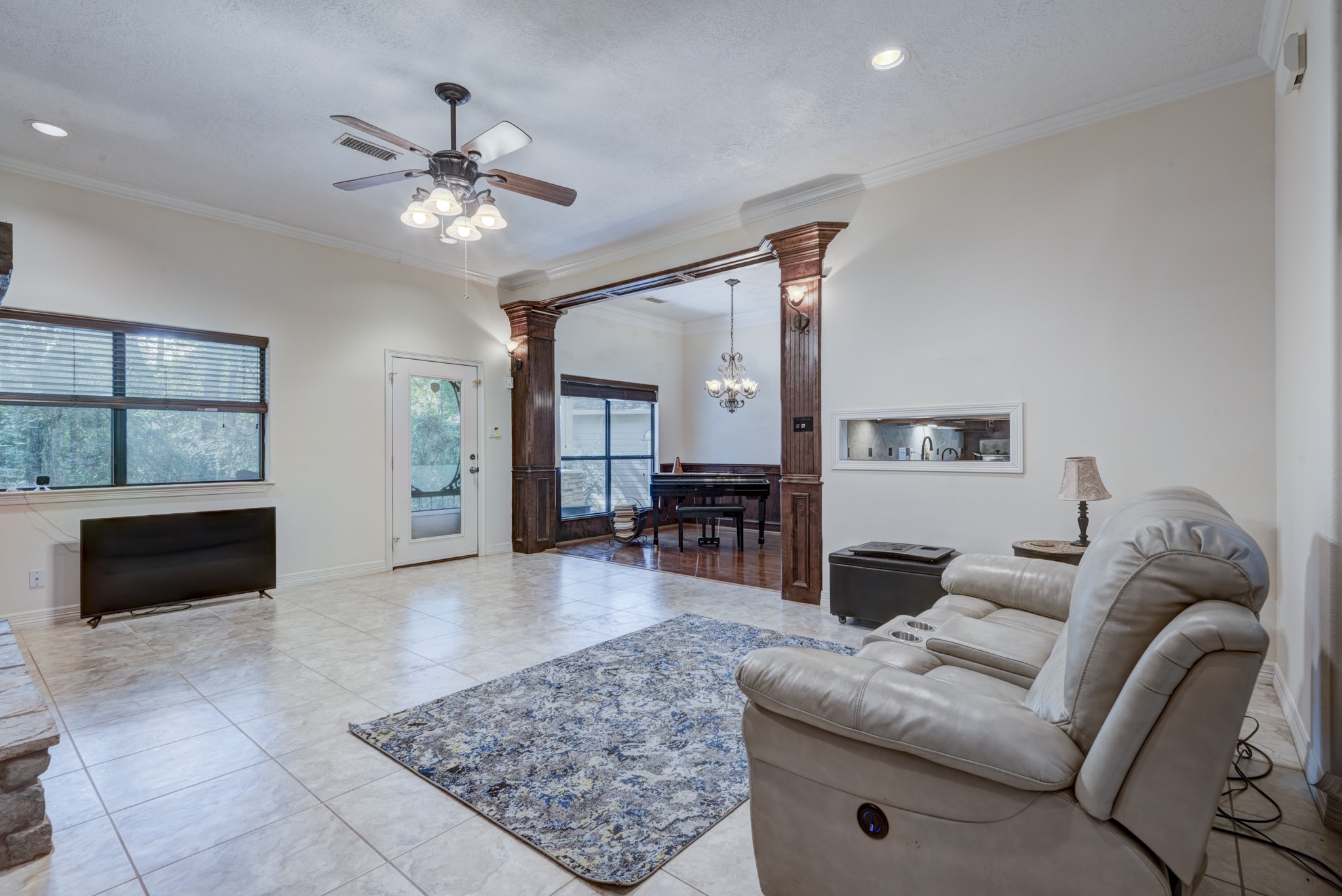 21015 Imperial Oak Drive Property Photo 6