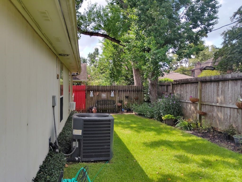 18719 Candle Park Drive Property Photo 4