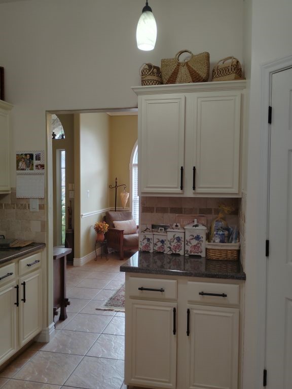 18719 Candle Park Drive Property Photo 15
