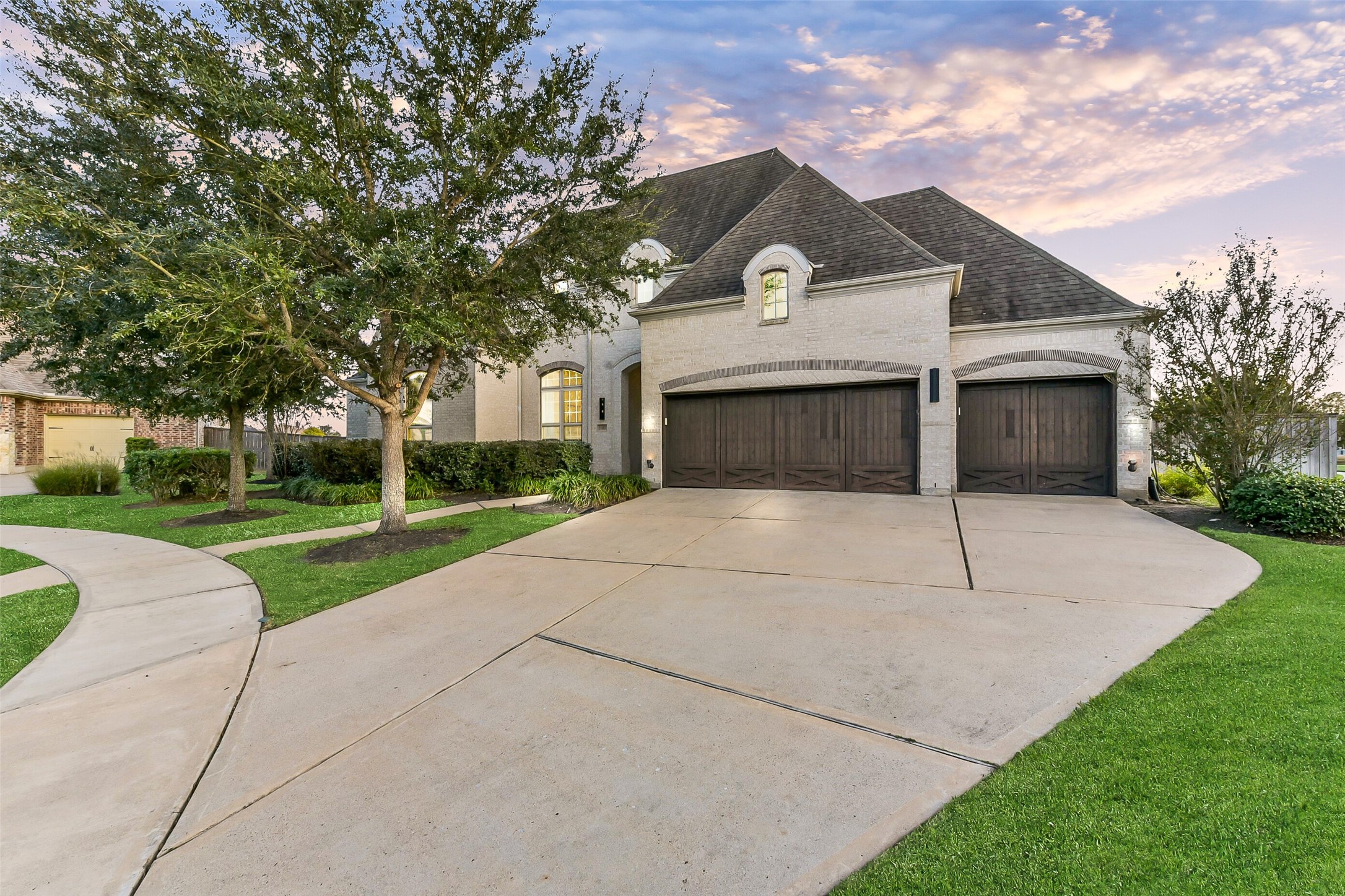 21103 Falling Dawn Drive Property Photo 1