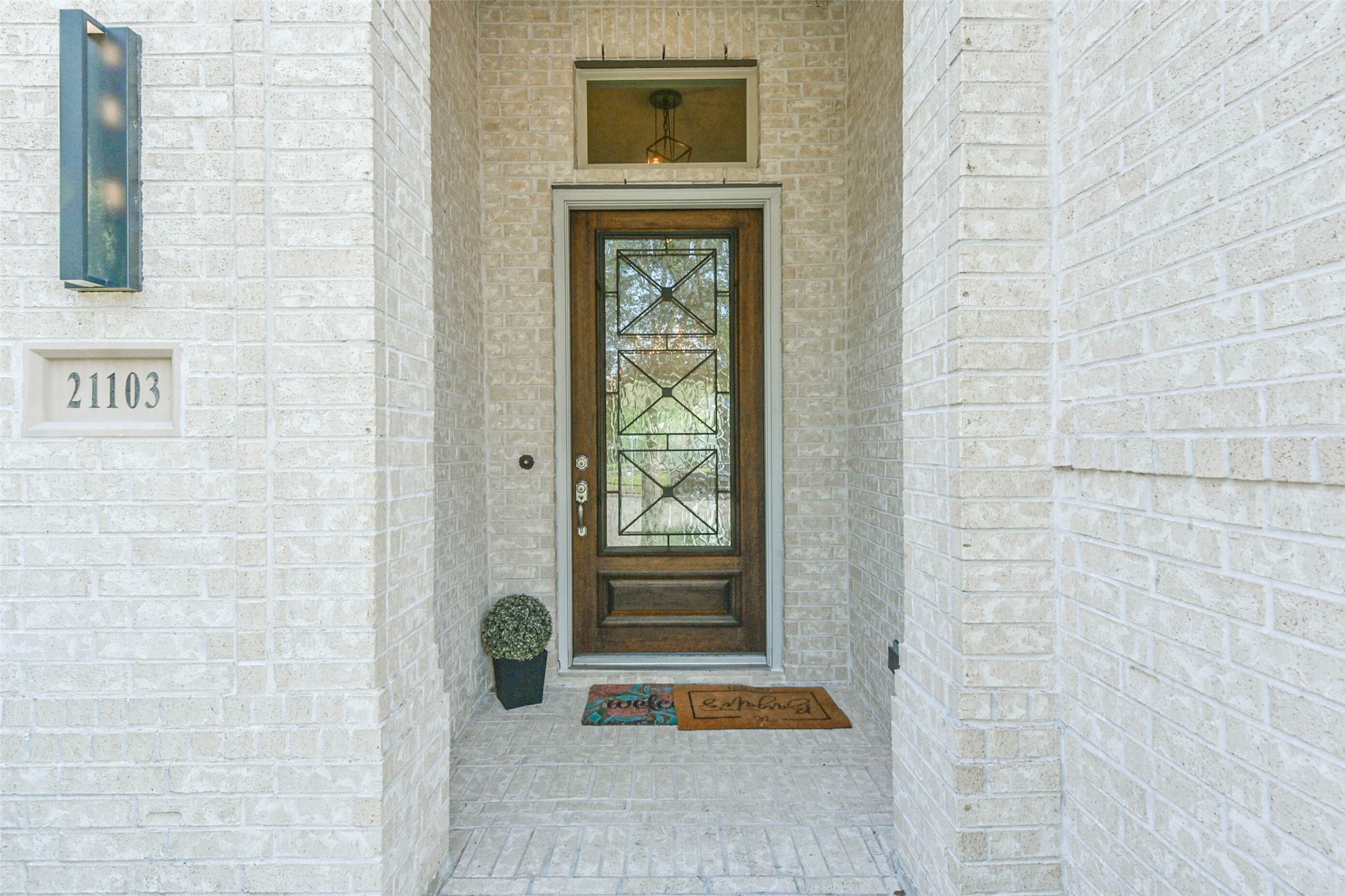 21103 Falling Dawn Drive Property Photo 2