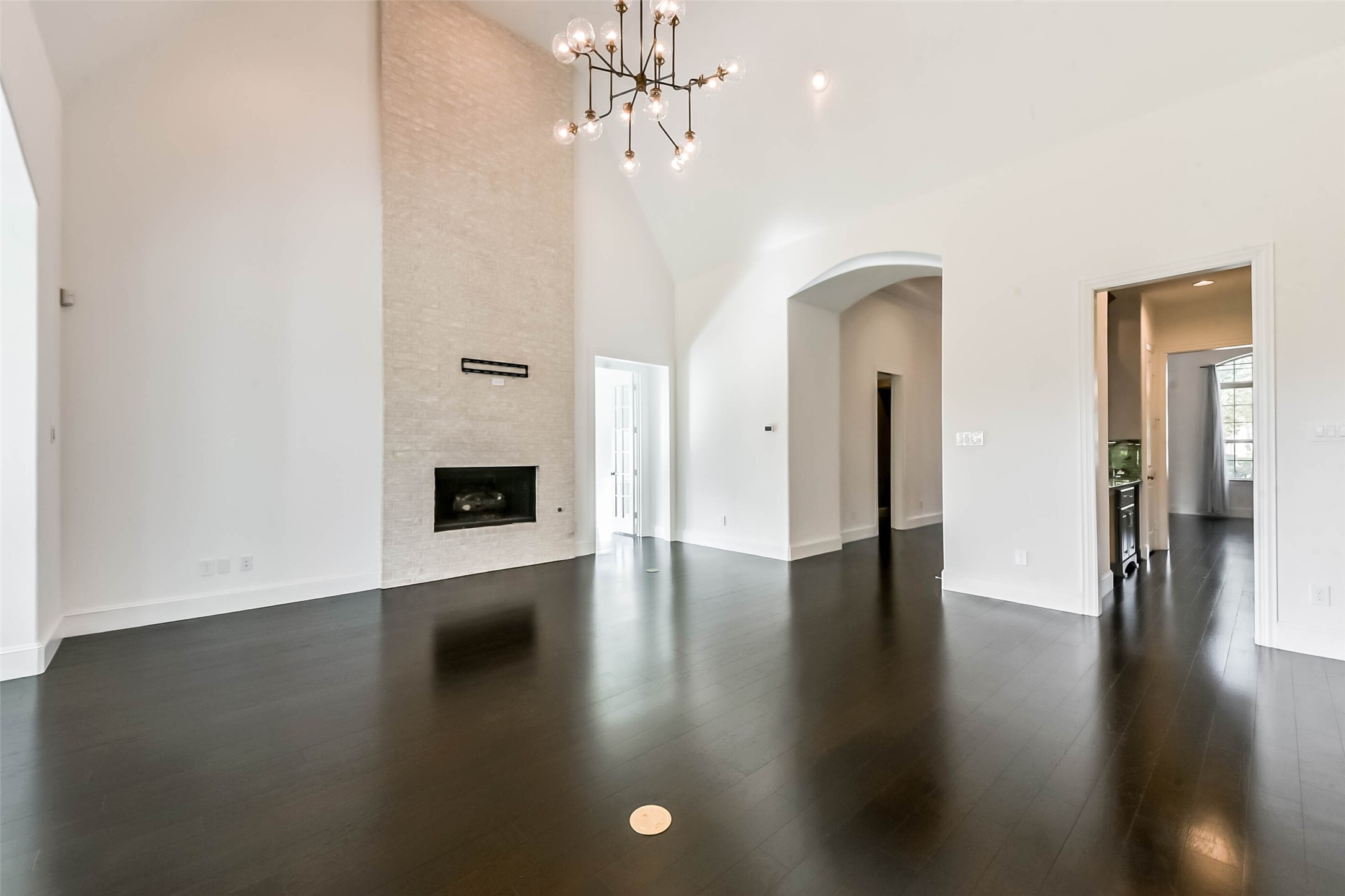 21103 Falling Dawn Drive Property Photo 3