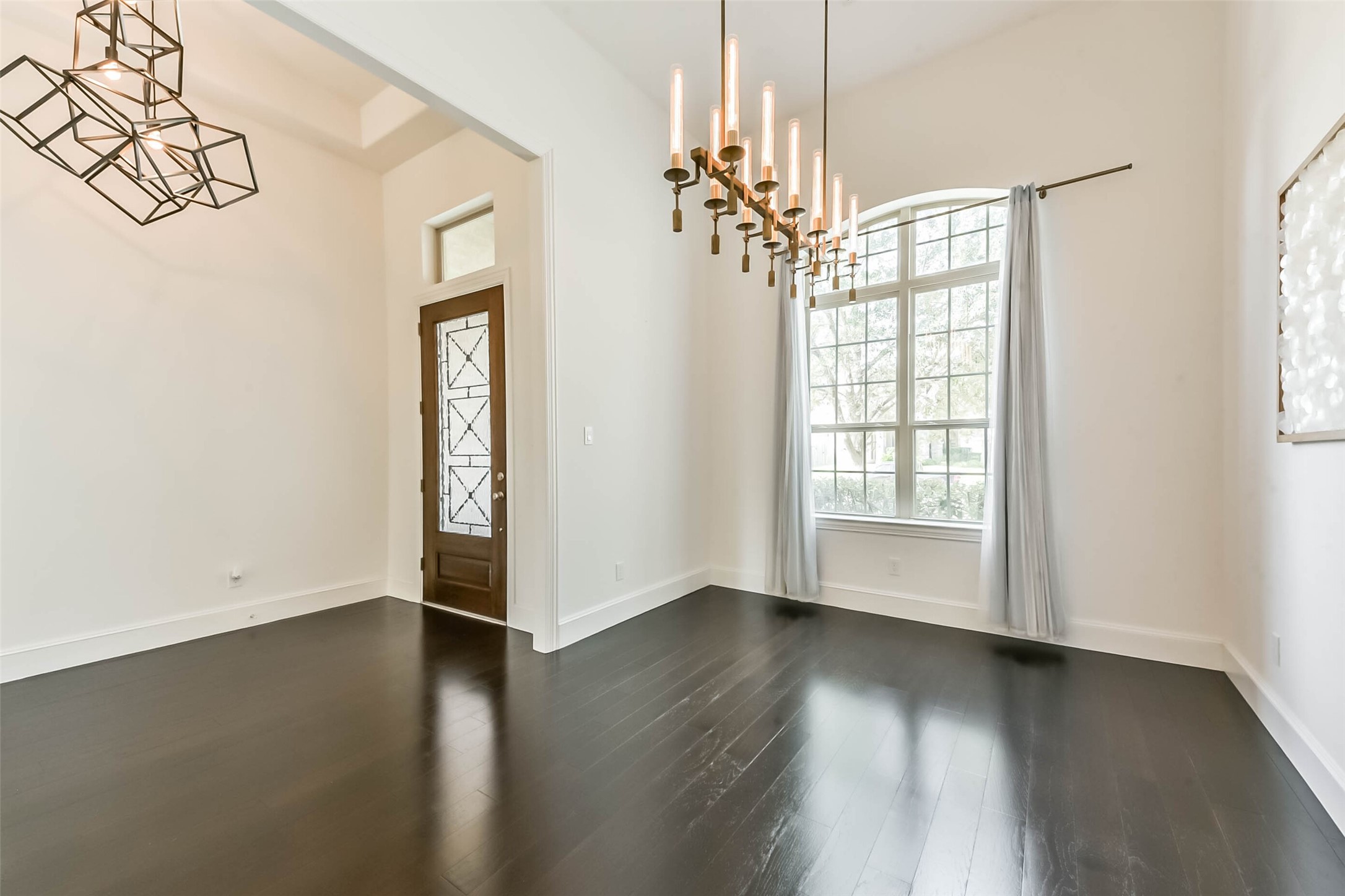 21103 Falling Dawn Drive Property Photo 11
