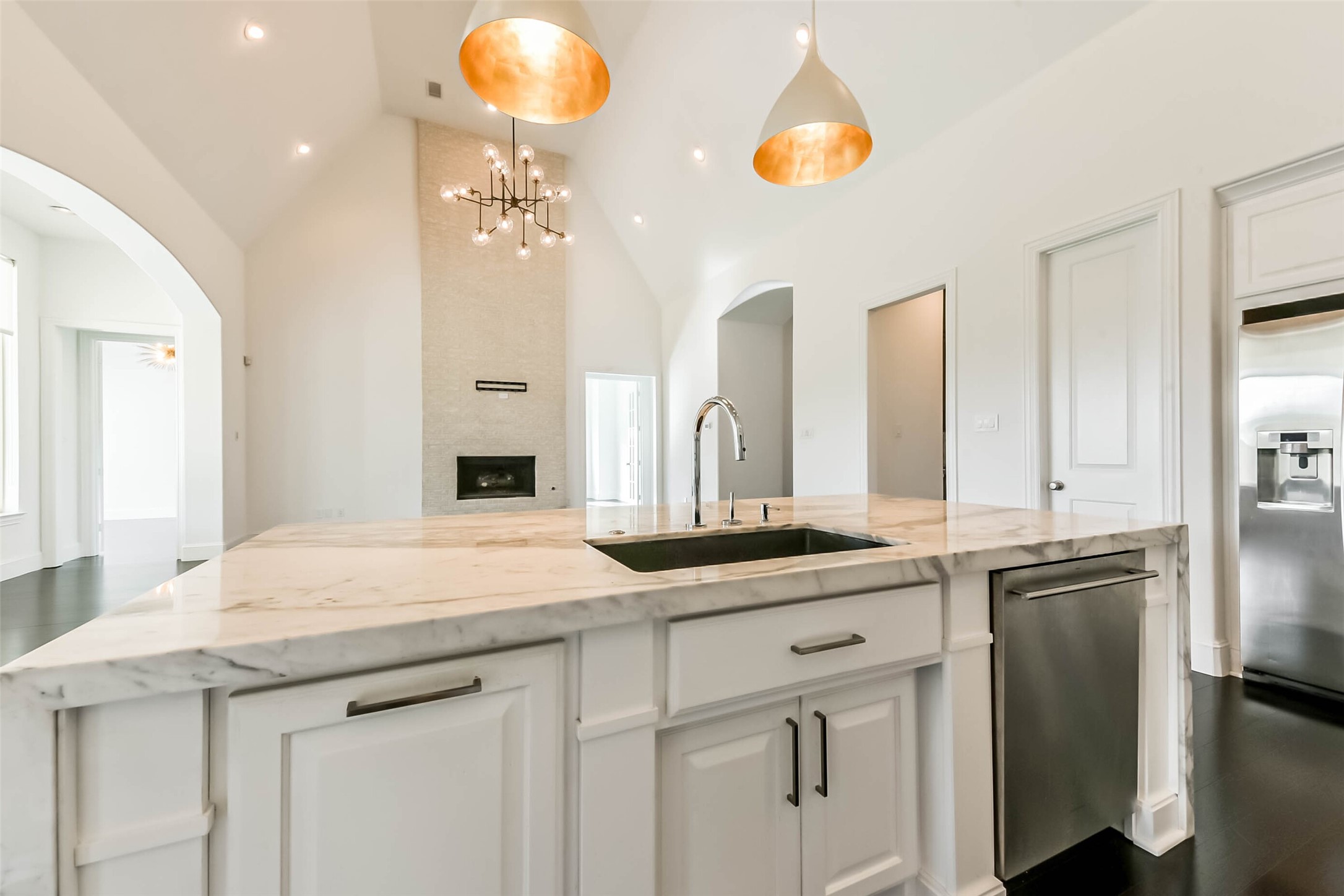 21103 Falling Dawn Drive Property Photo 14