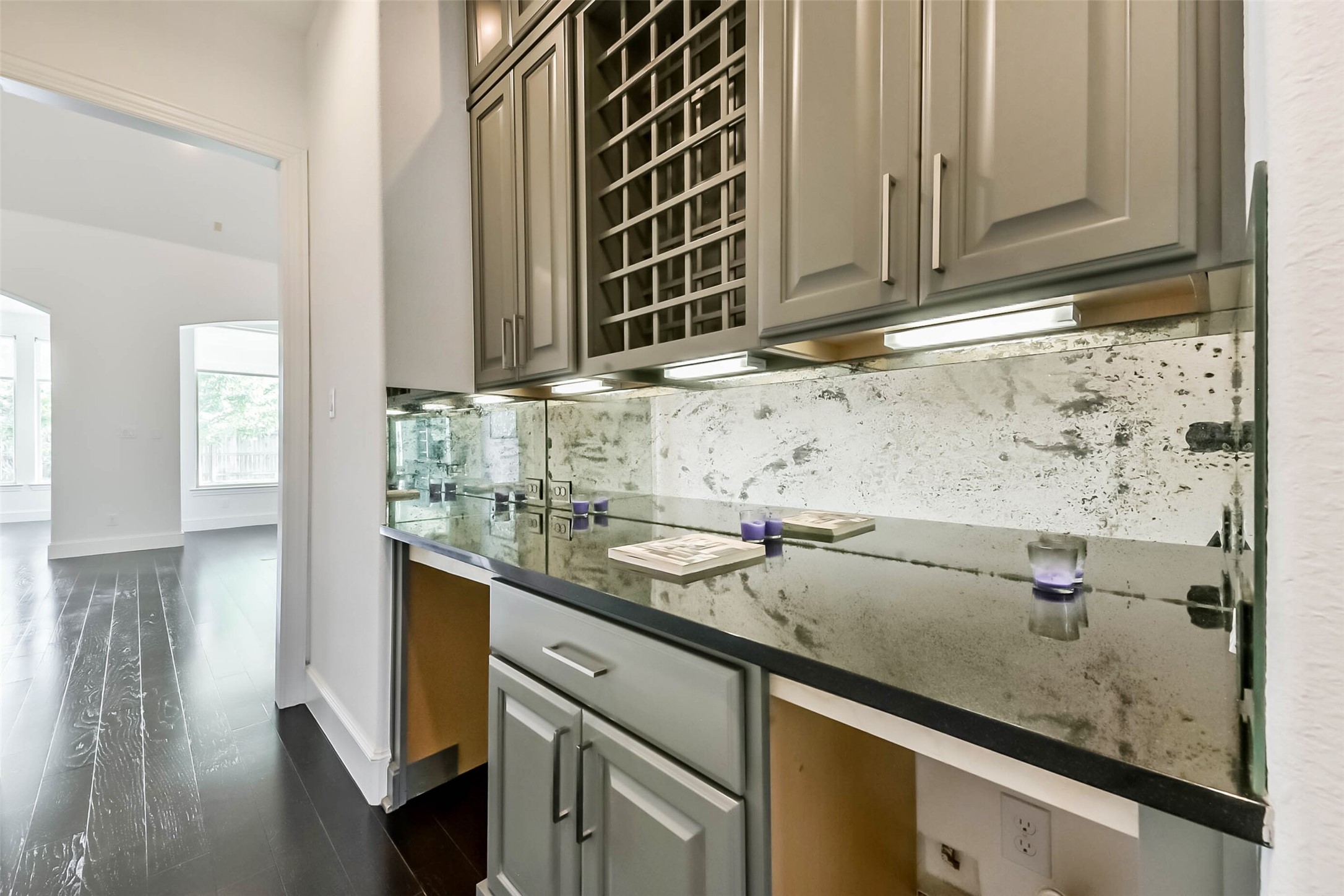 21103 Falling Dawn Drive Property Photo 16