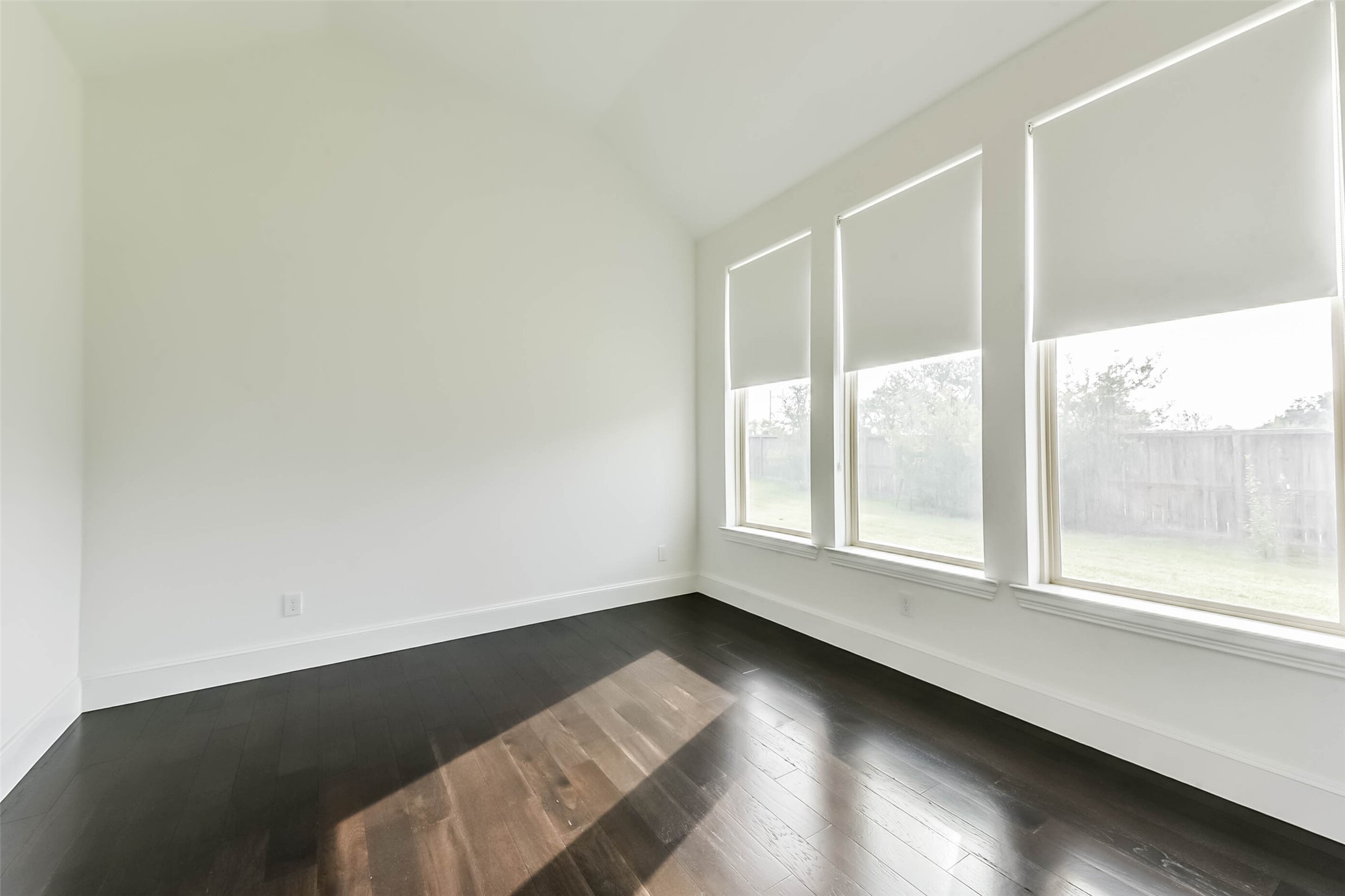21103 Falling Dawn Drive Property Photo 21