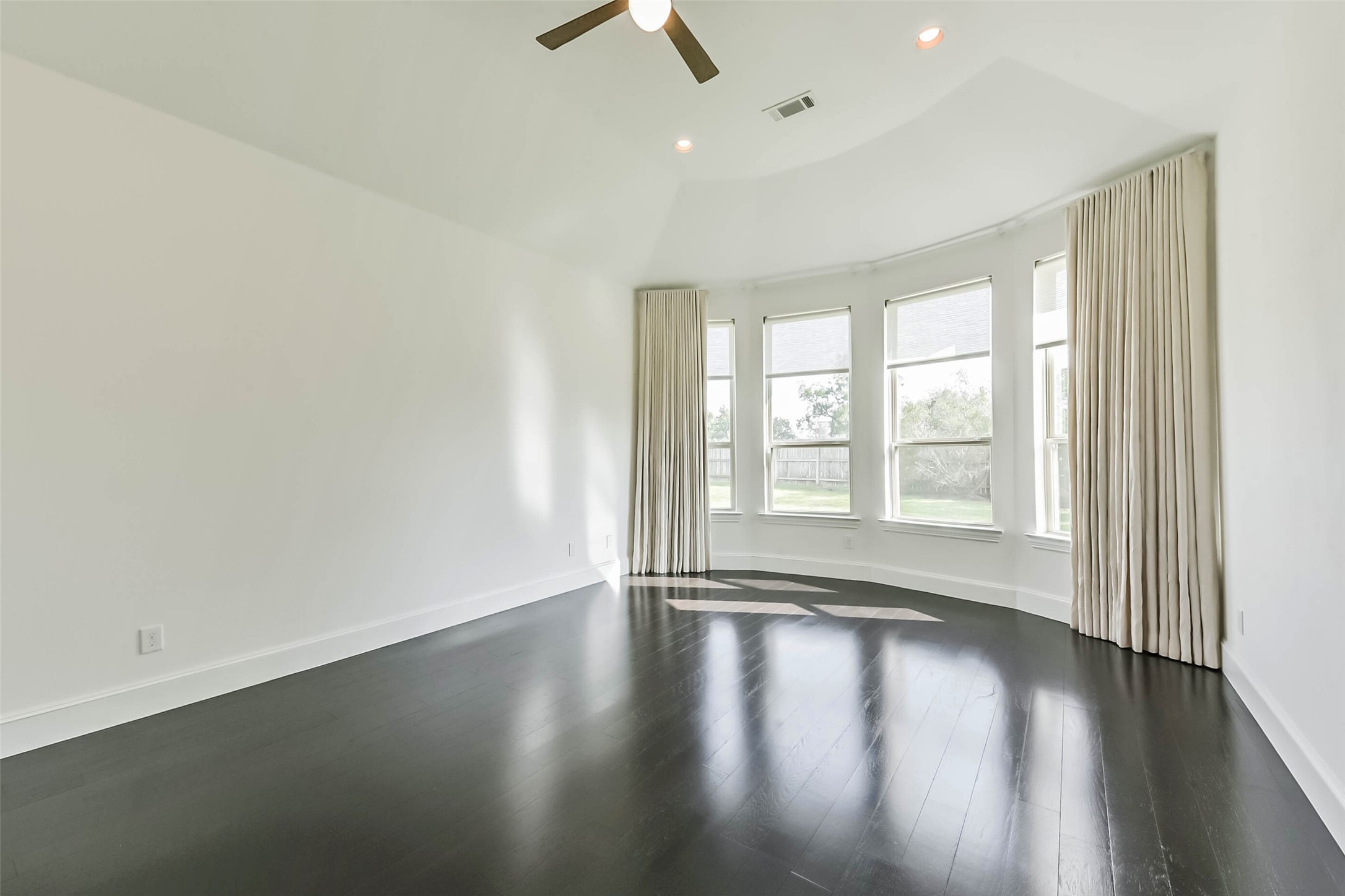 21103 Falling Dawn Drive Property Photo 26