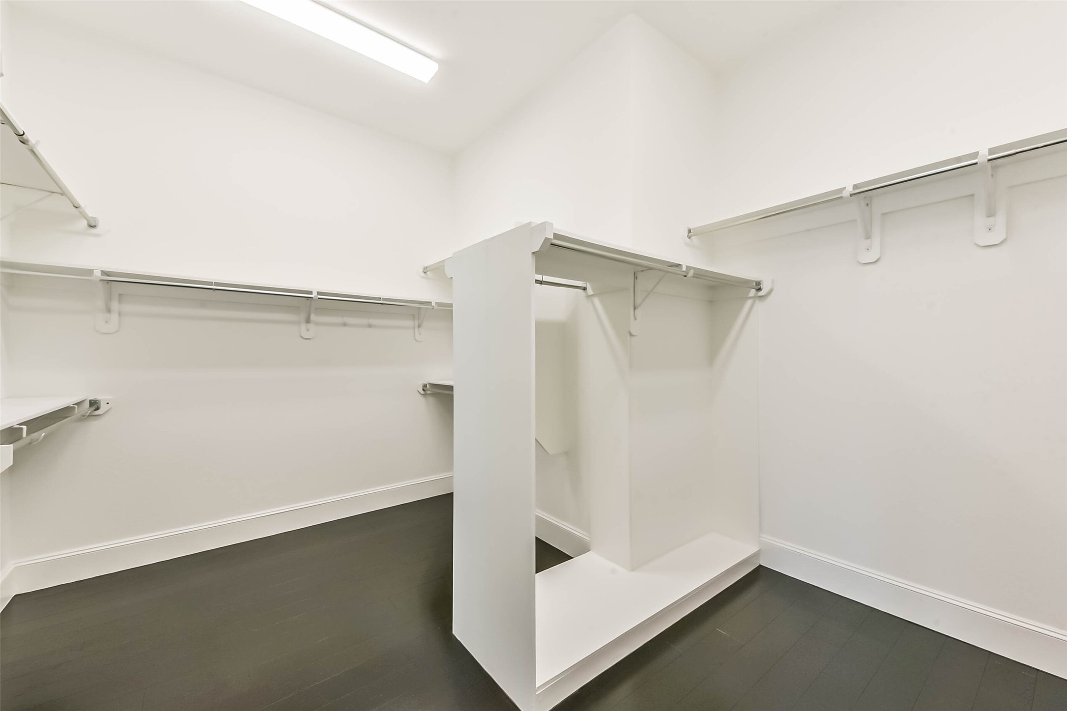 21103 Falling Dawn Drive Property Photo 32