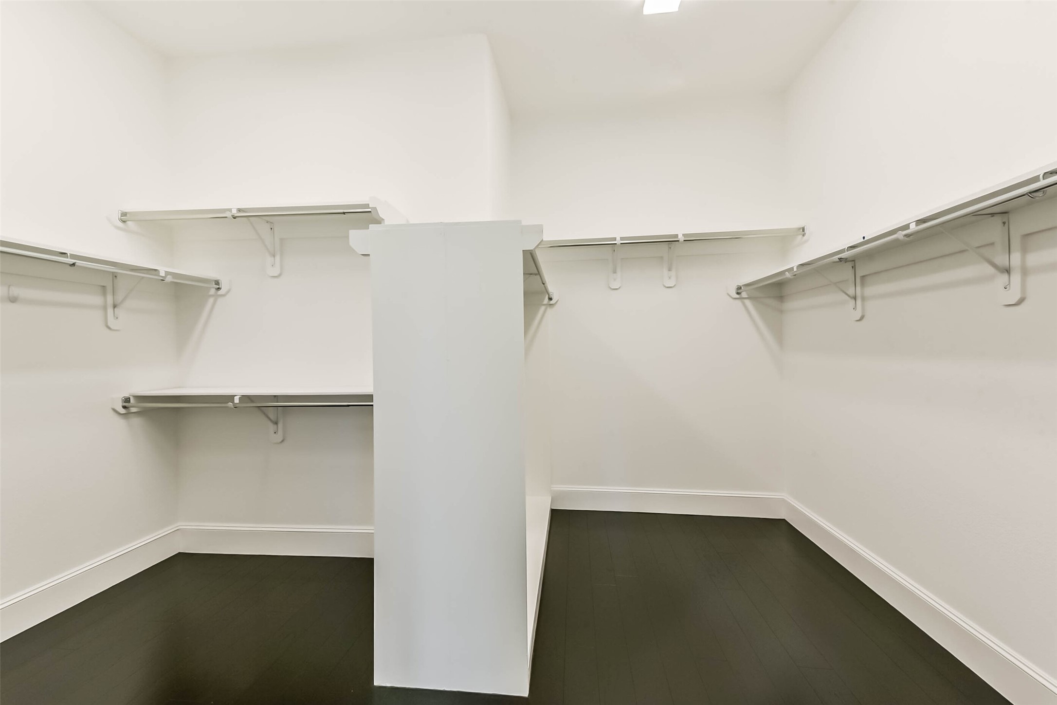 21103 Falling Dawn Drive Property Photo 33