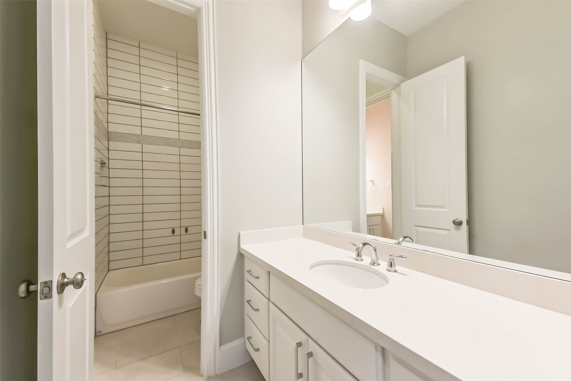 21103 Falling Dawn Drive Property Photo 36