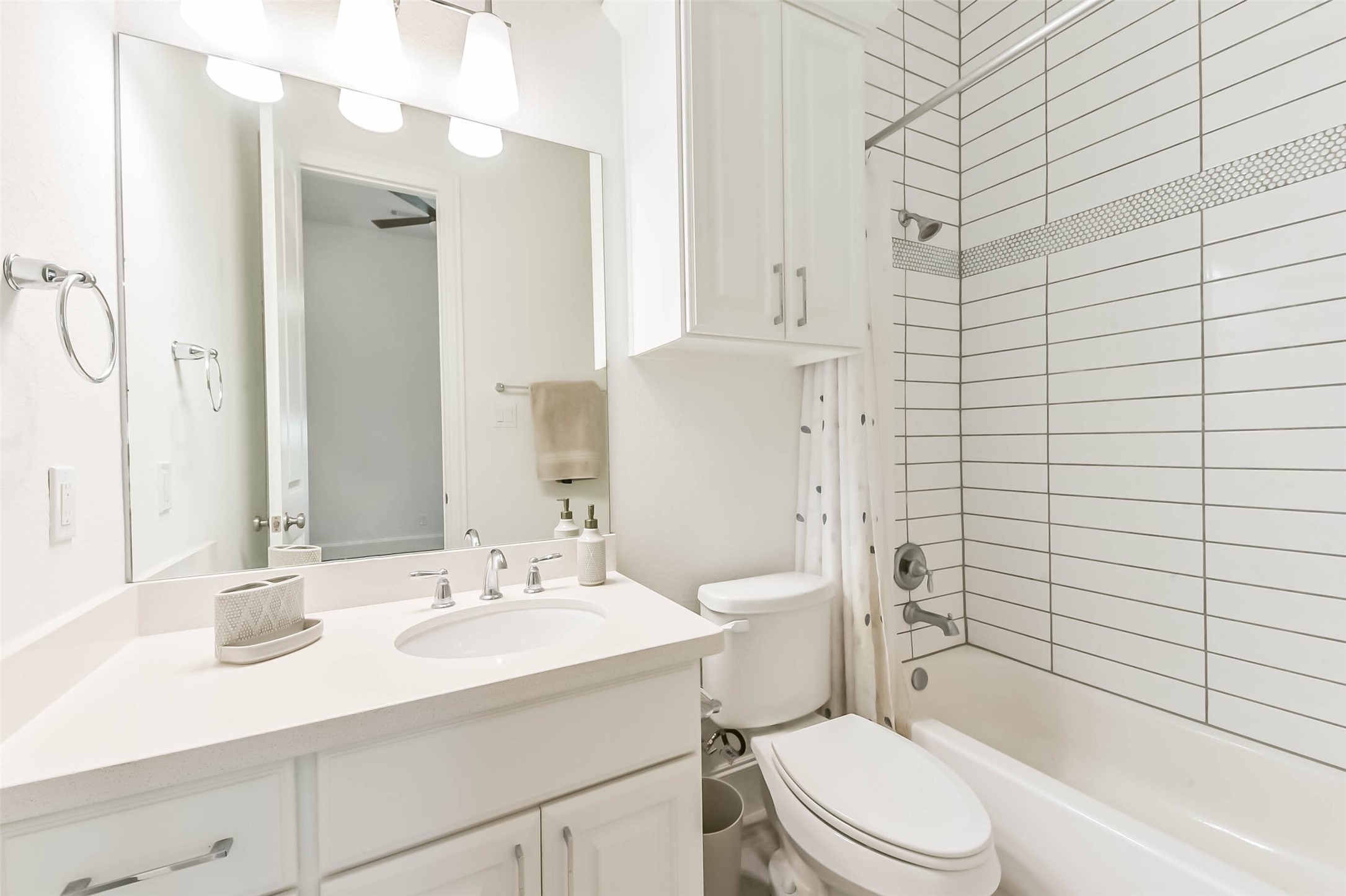 21103 Falling Dawn Drive Property Photo 39