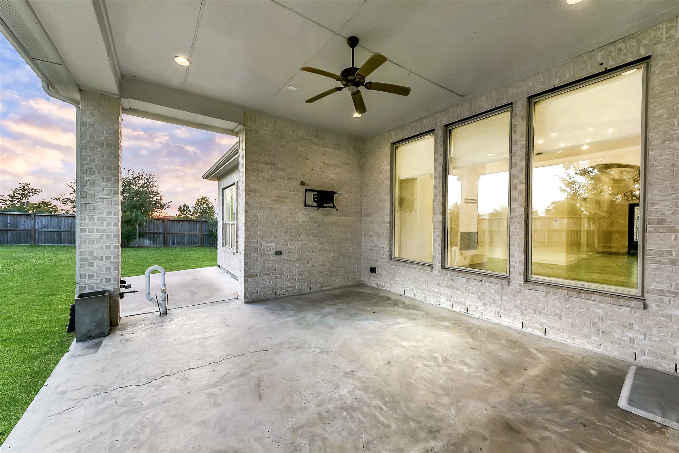 21103 Falling Dawn Drive Property Photo 43