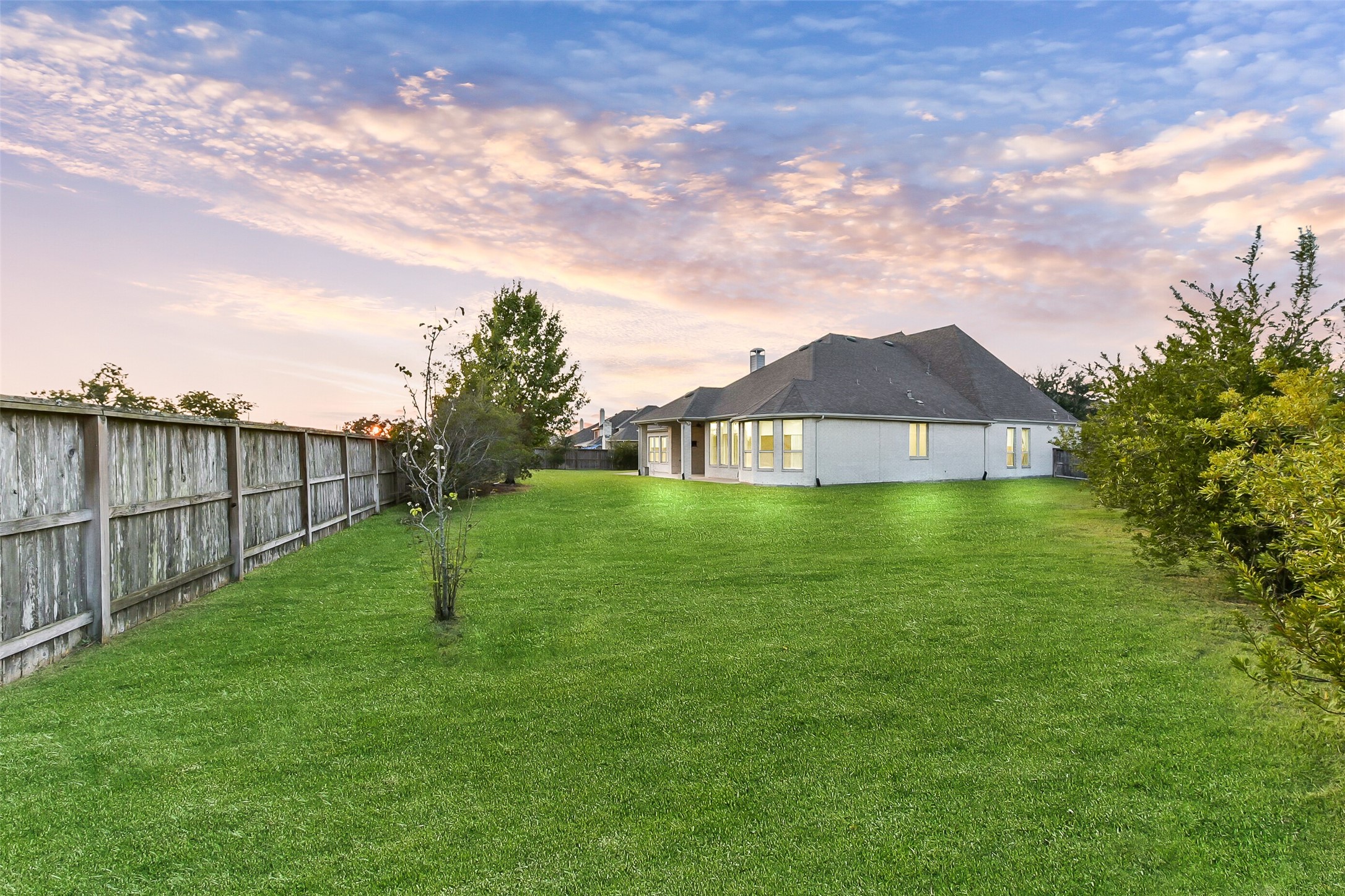 21103 Falling Dawn Drive Property Photo 45