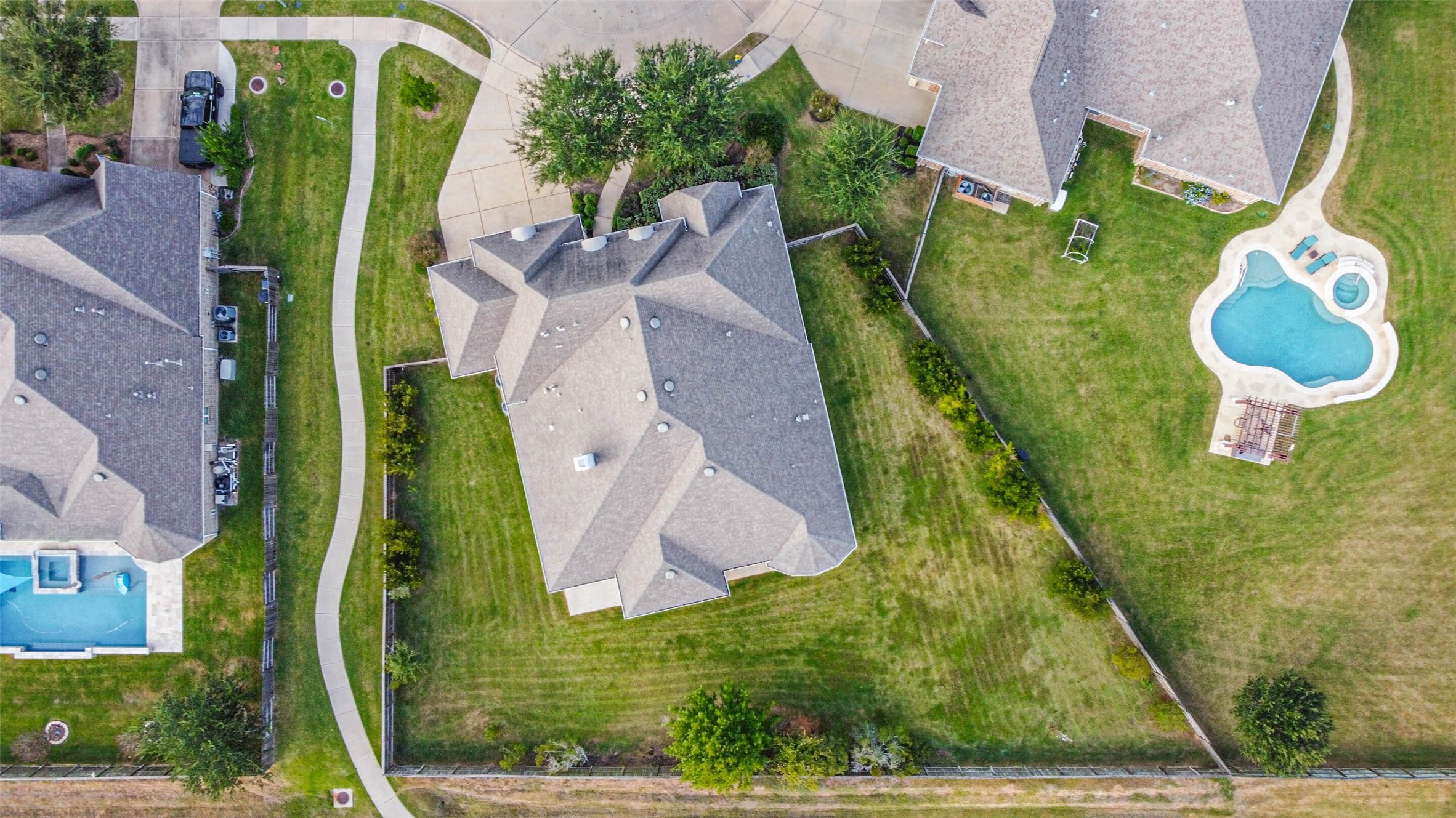 21103 Falling Dawn Drive Property Photo 46