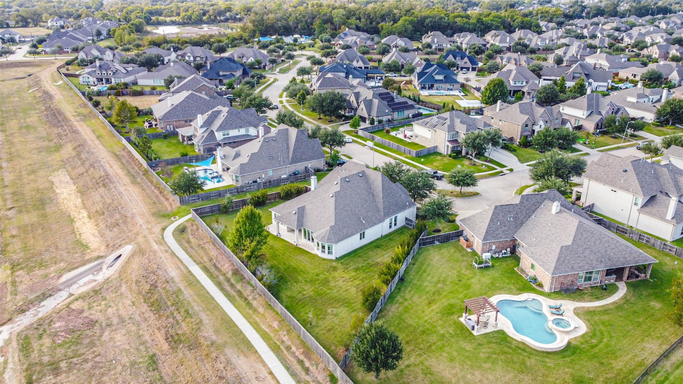 21103 Falling Dawn Drive Property Photo 49