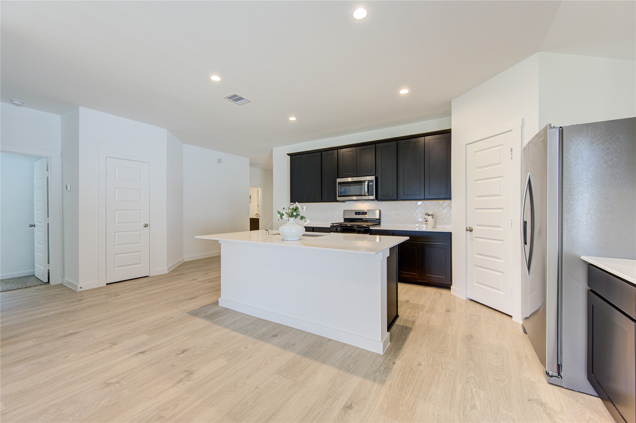 8038 Tropea Drive Property Photo 13