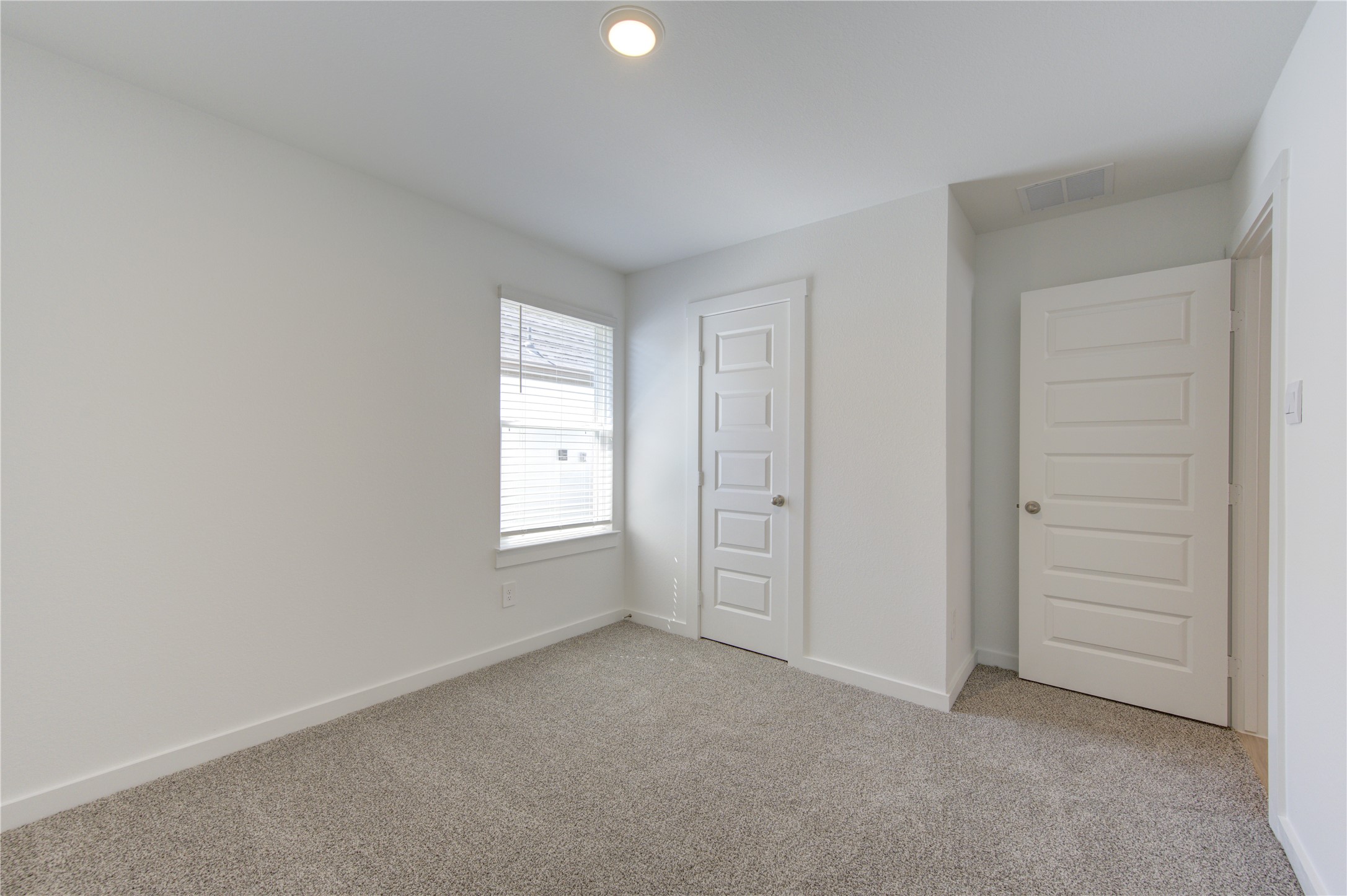 8038 Tropea Drive Property Photo 18