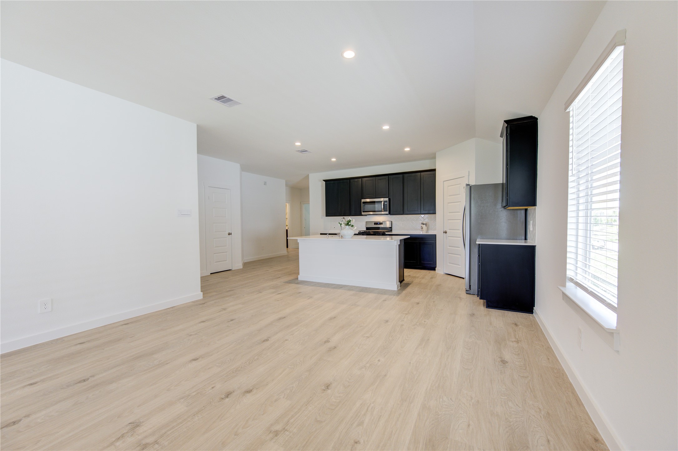 8038 Tropea Drive Property Photo 22