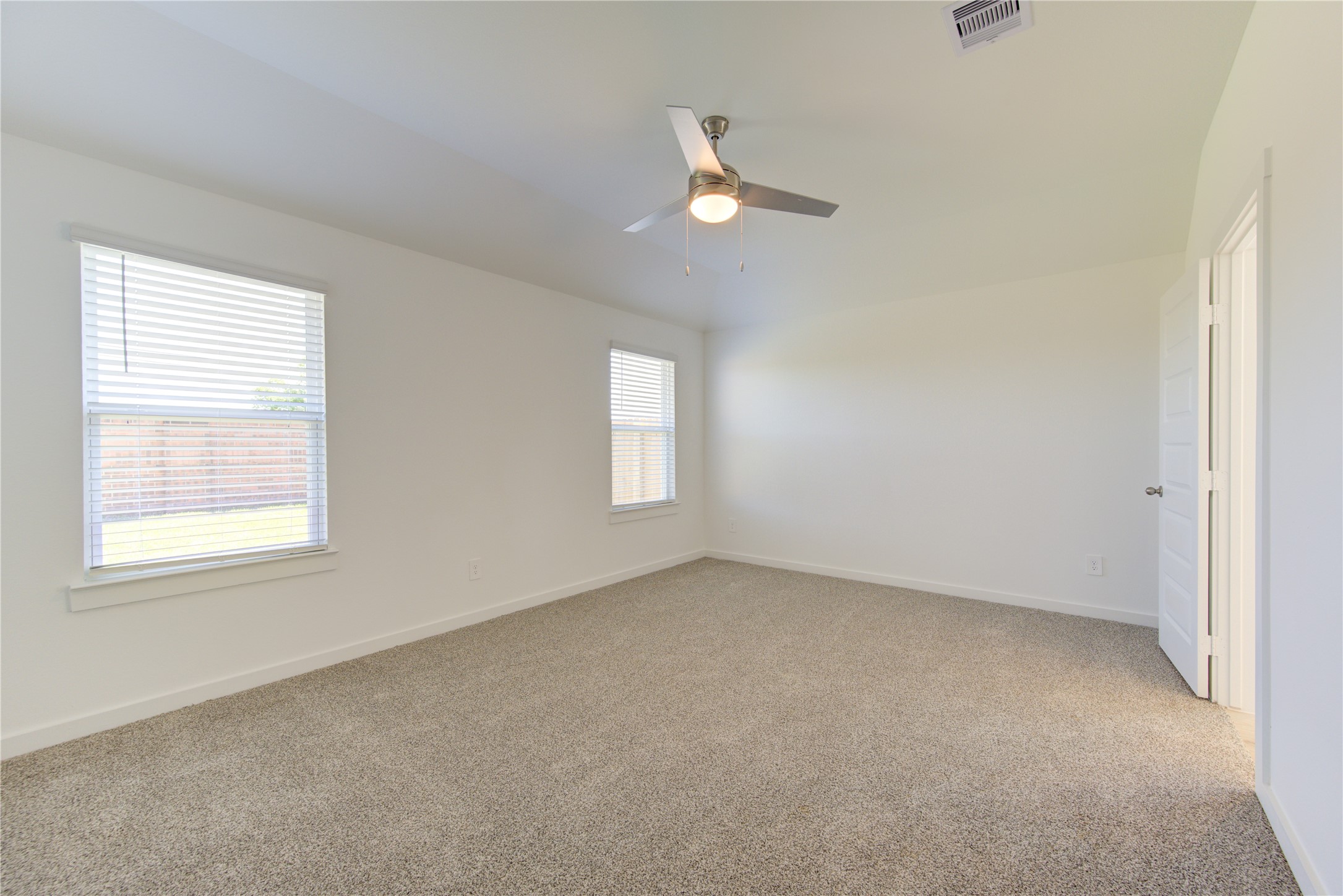8038 Tropea Drive Property Photo 26