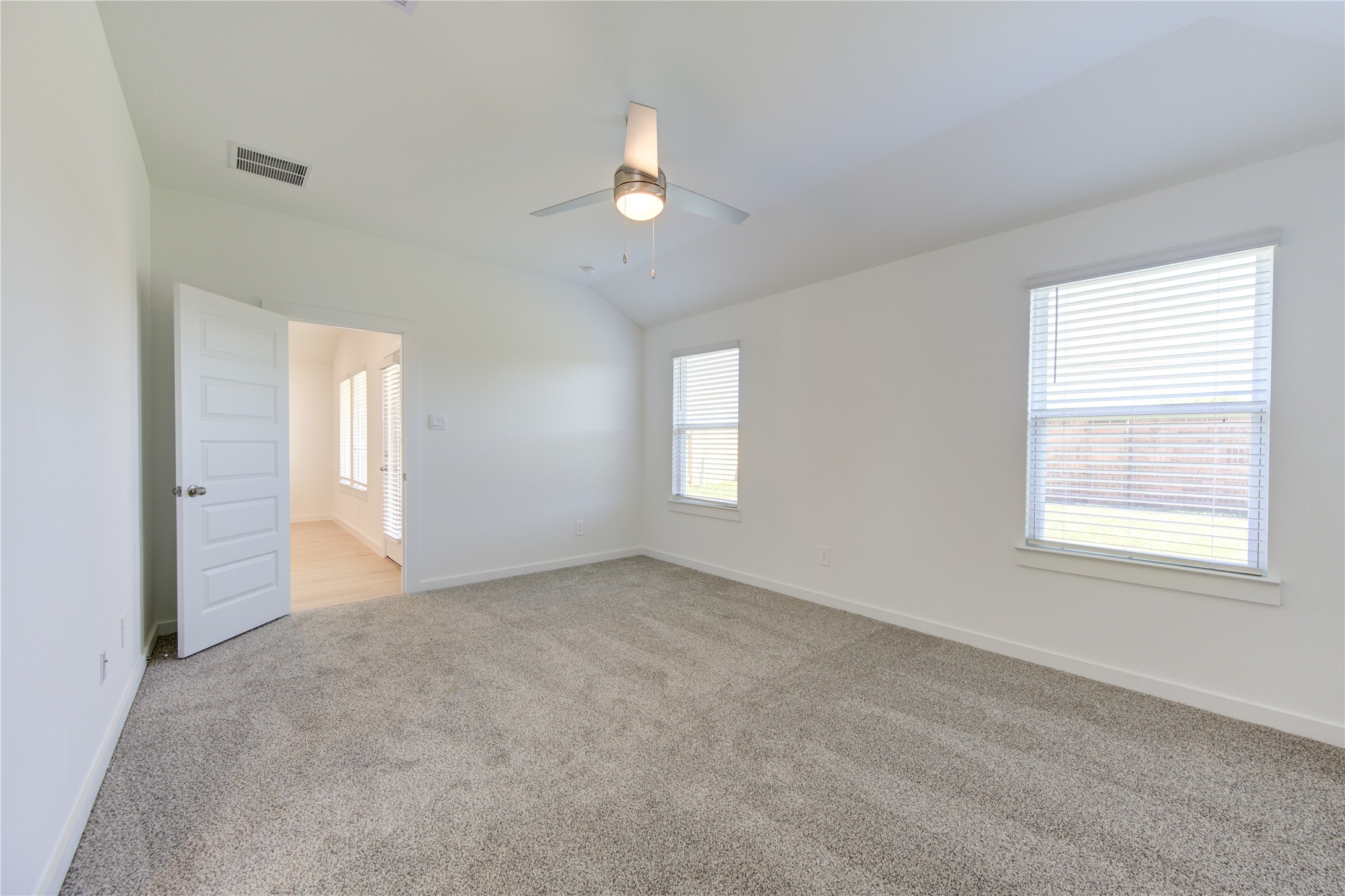 8038 Tropea Drive Property Photo 28