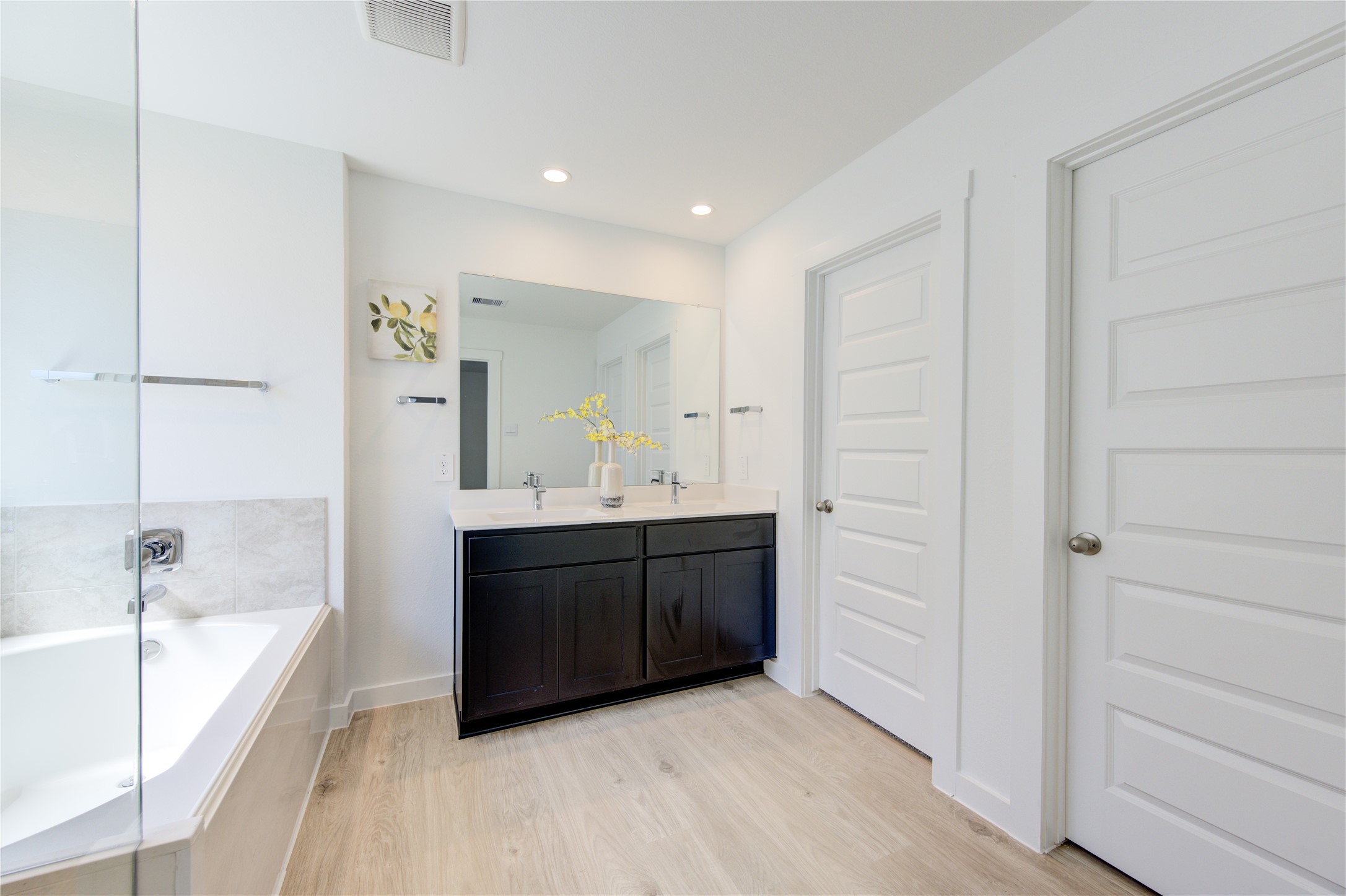 8038 Tropea Drive Property Photo 29