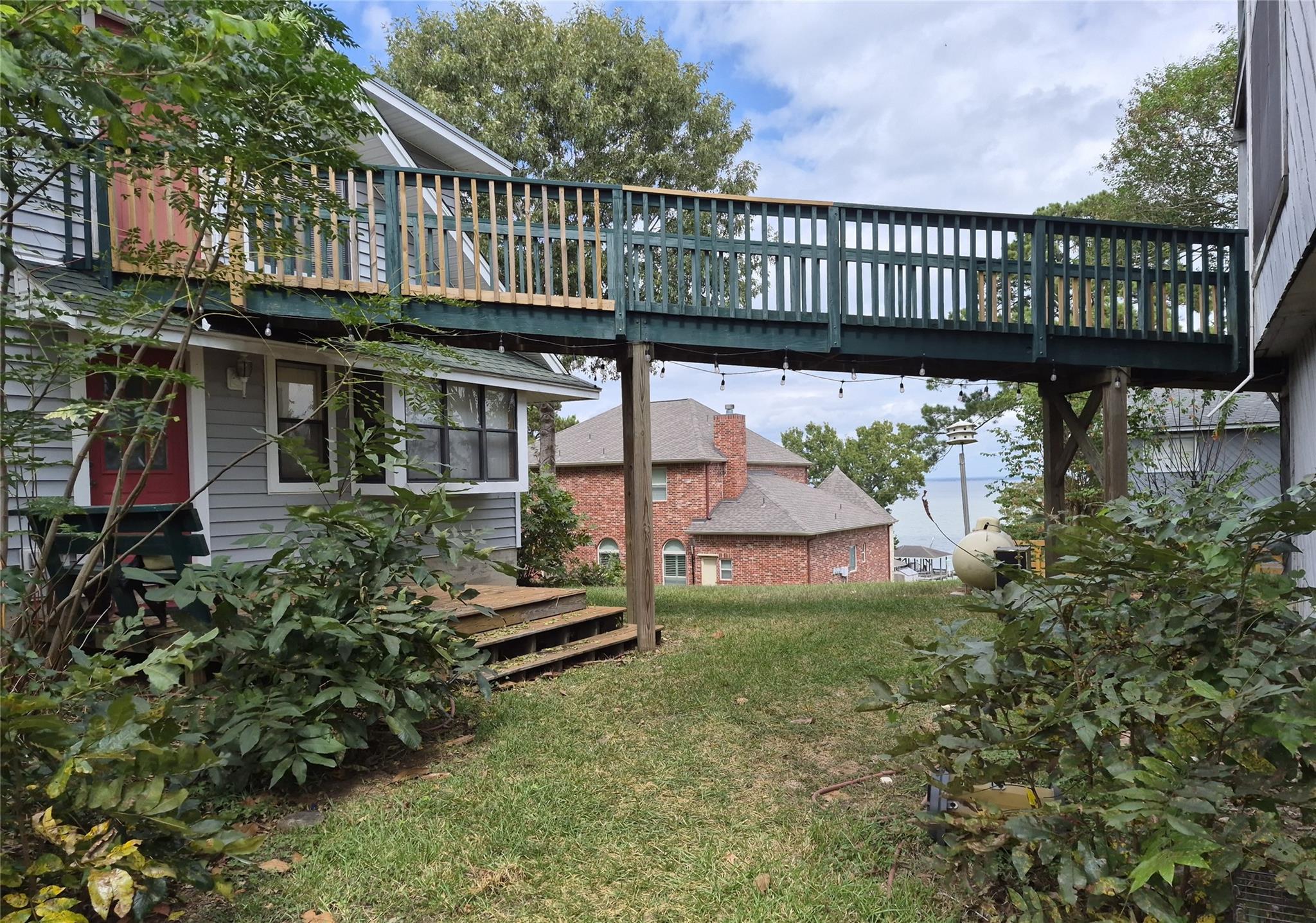 60 Hillcrest Drive Property Photo 3