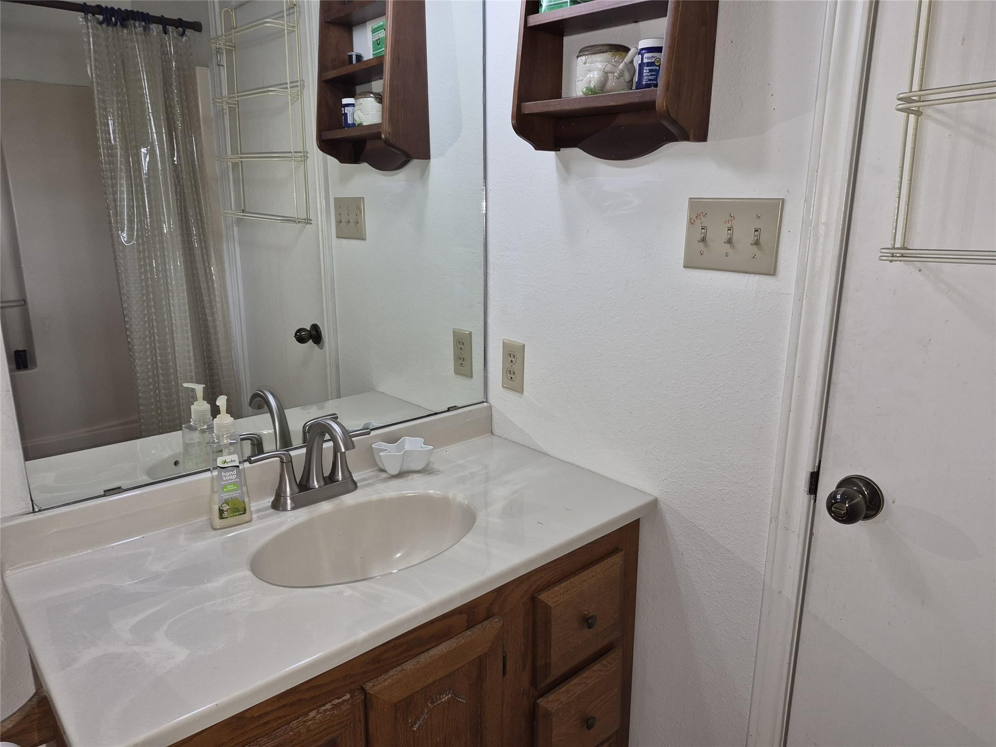 60 Hillcrest Drive Property Photo 11