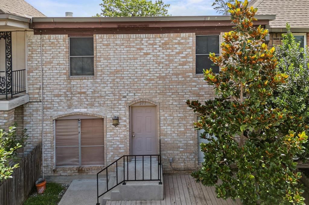 811 Threadneedle Street 277 Property Photo 1