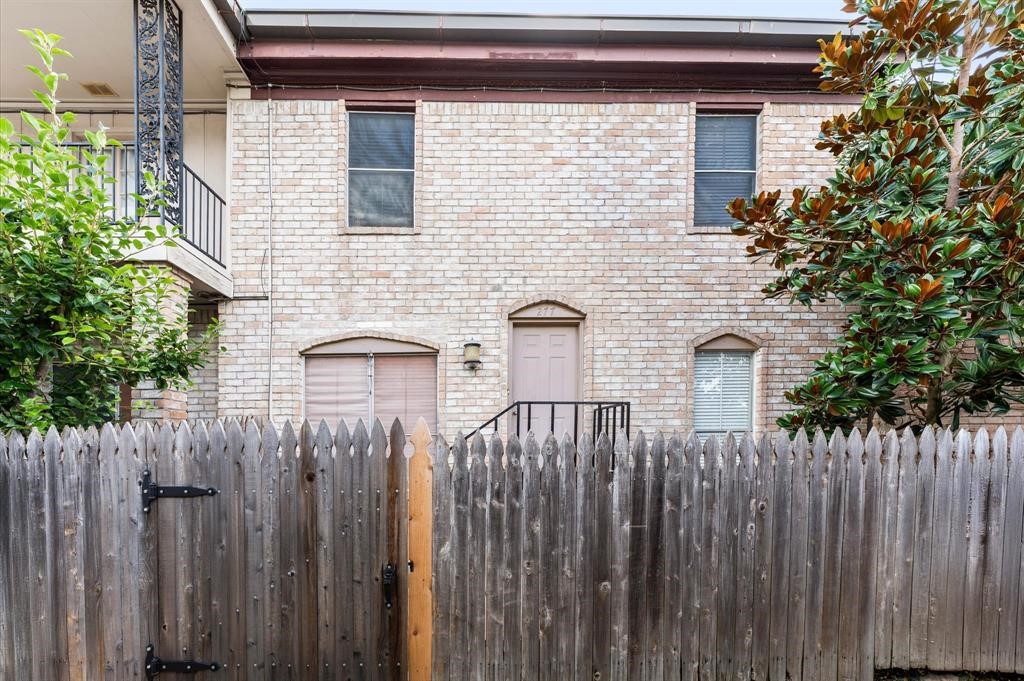 811 Threadneedle Street 277 Property Photo 2
