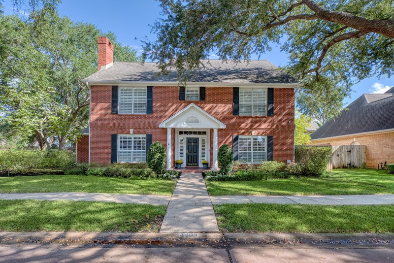 3403 Driftwood Court Property Photo 2