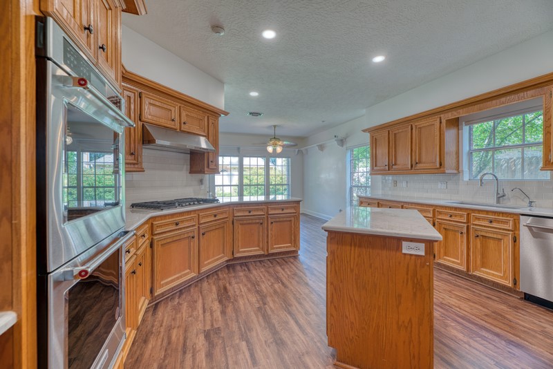 3403 Driftwood Court Property Photo 27