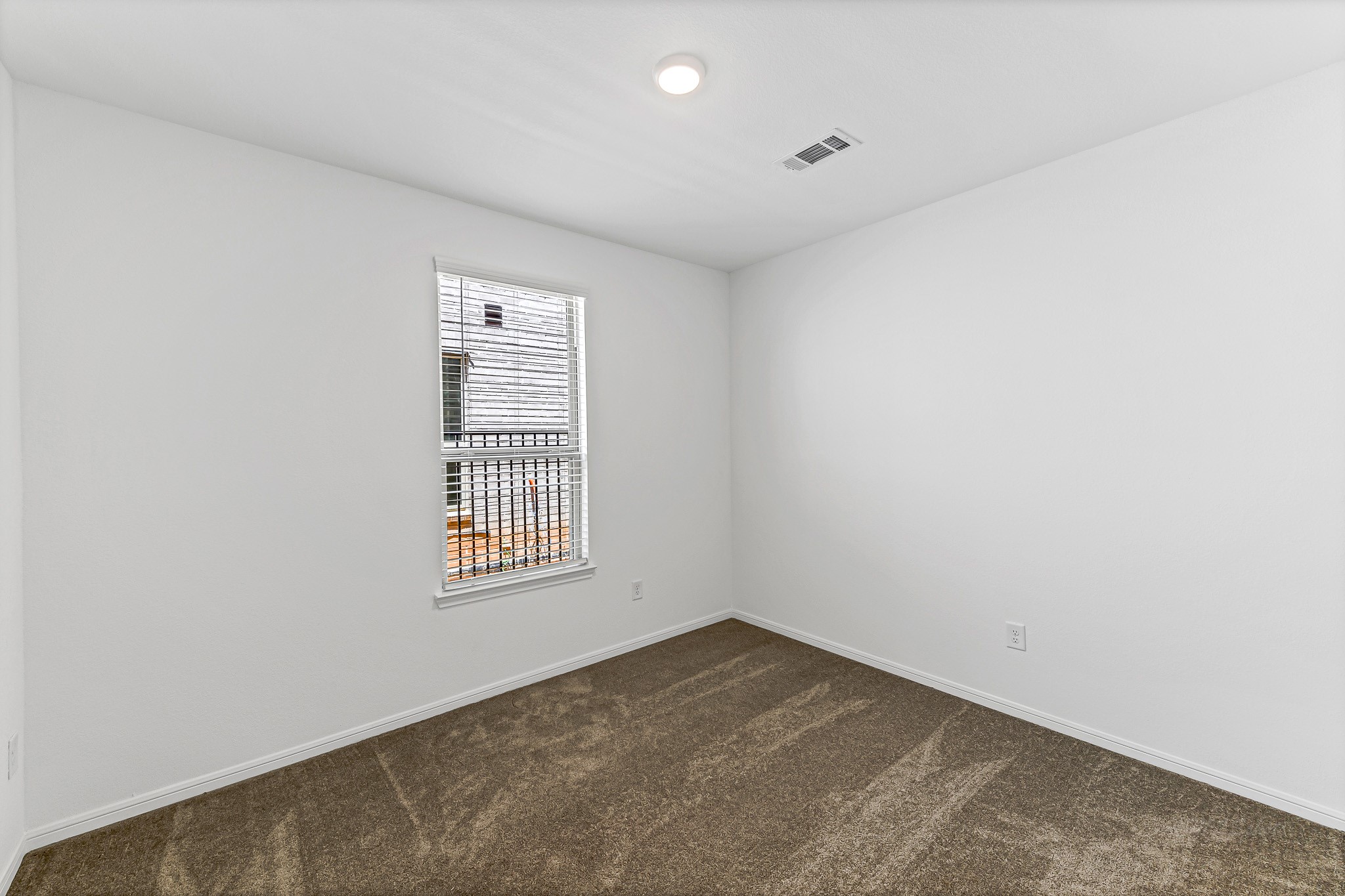 1029 Laguna Cove Drive Property Photo 16