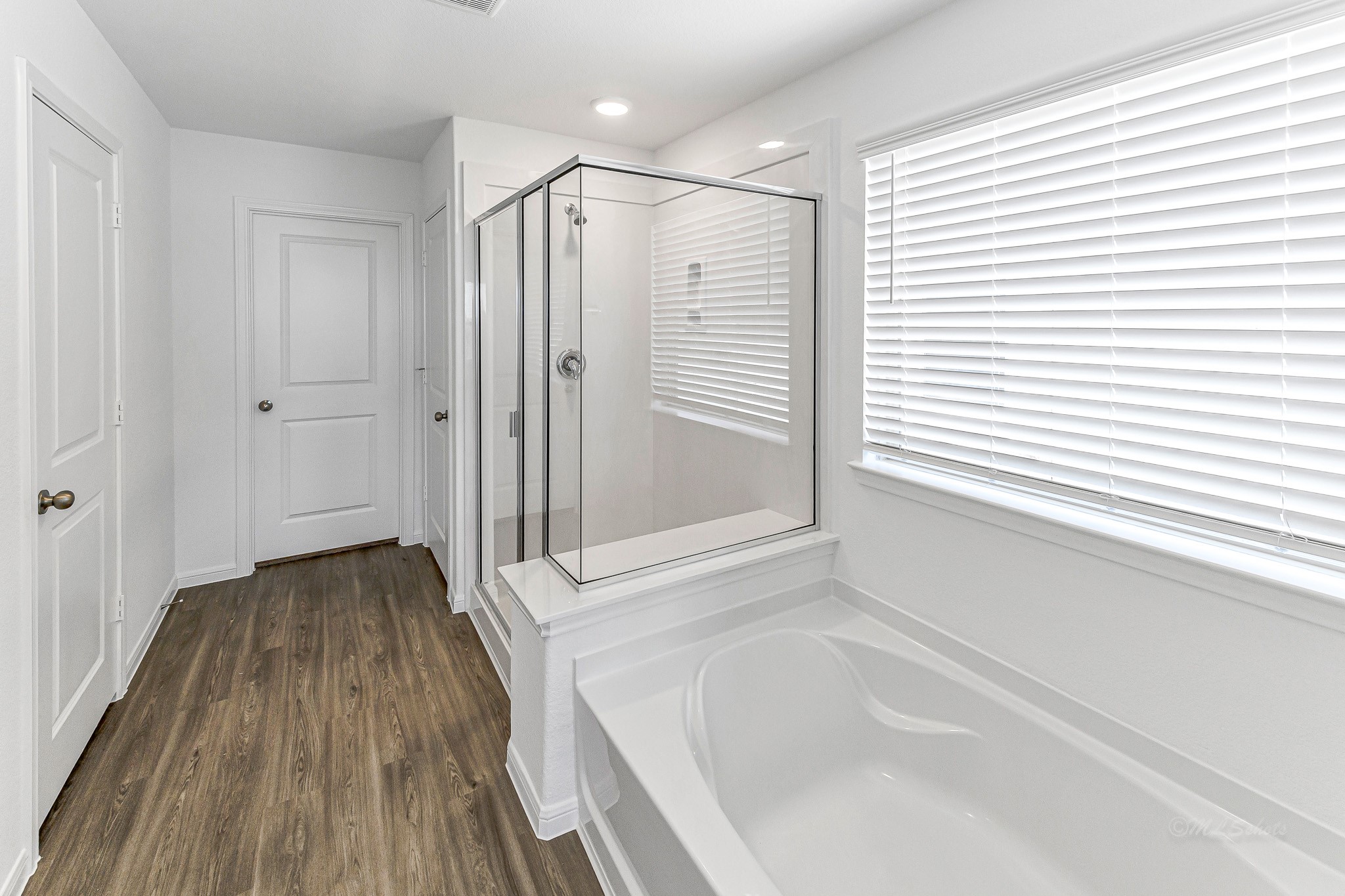 1029 Laguna Cove Drive Property Photo 21